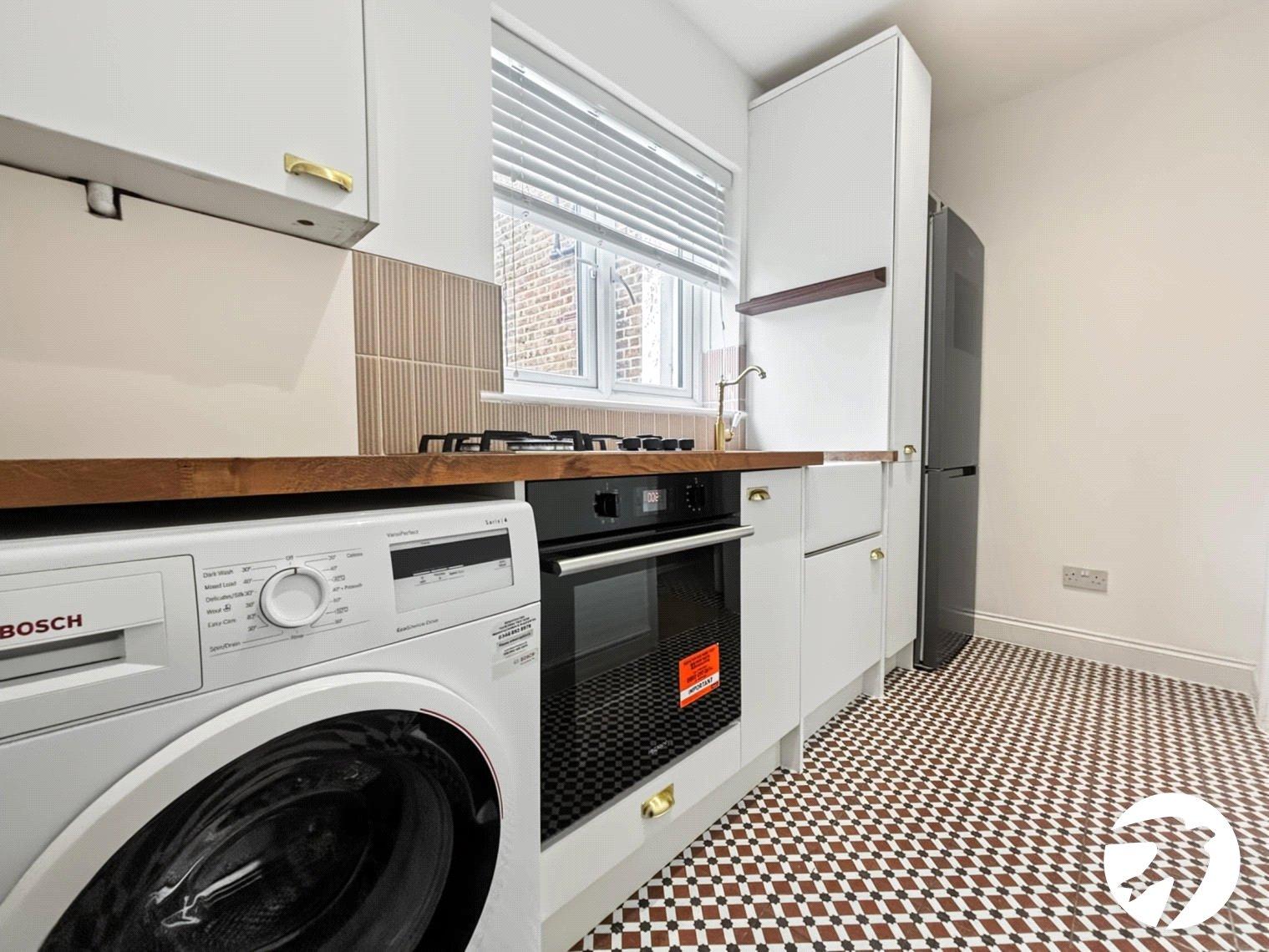 1 bedroom property to rent in Belvedere | Robinson Jackson