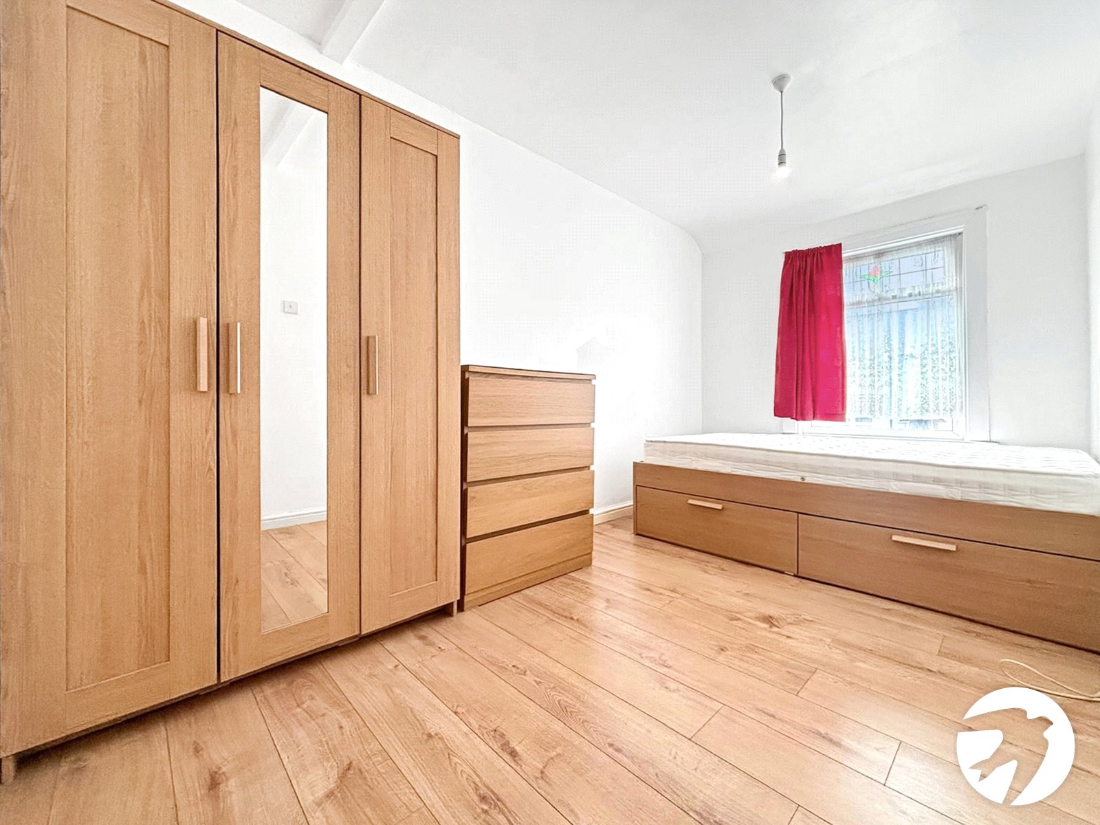 3 bedroom house to rent in Dartford | Robinson Jackson