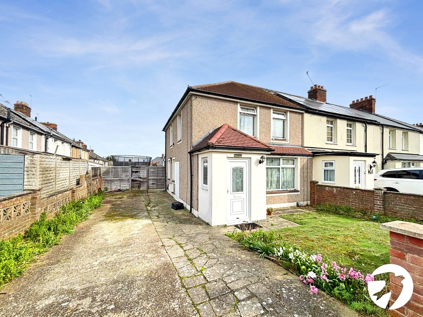 3 bedroom house to rent in Dartford | Robinson Jackson