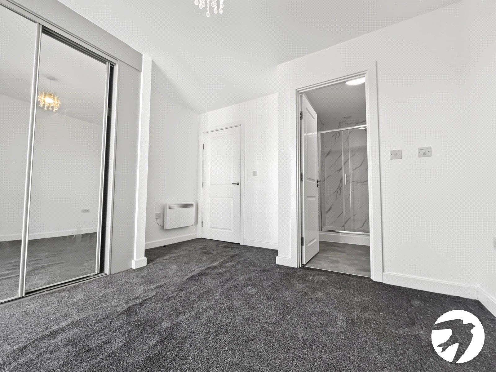 2 bedroom property to rent in Belvedere | Robinson Jackson