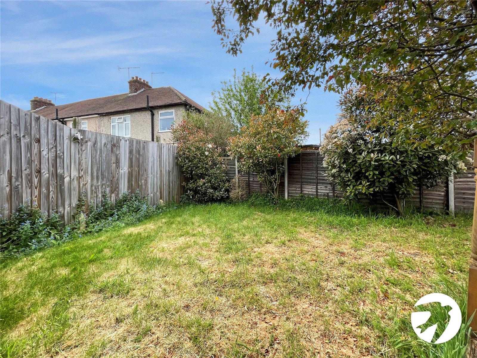 4 bedroom bungalow to rent in Bexleyheath | Robinson Jackson