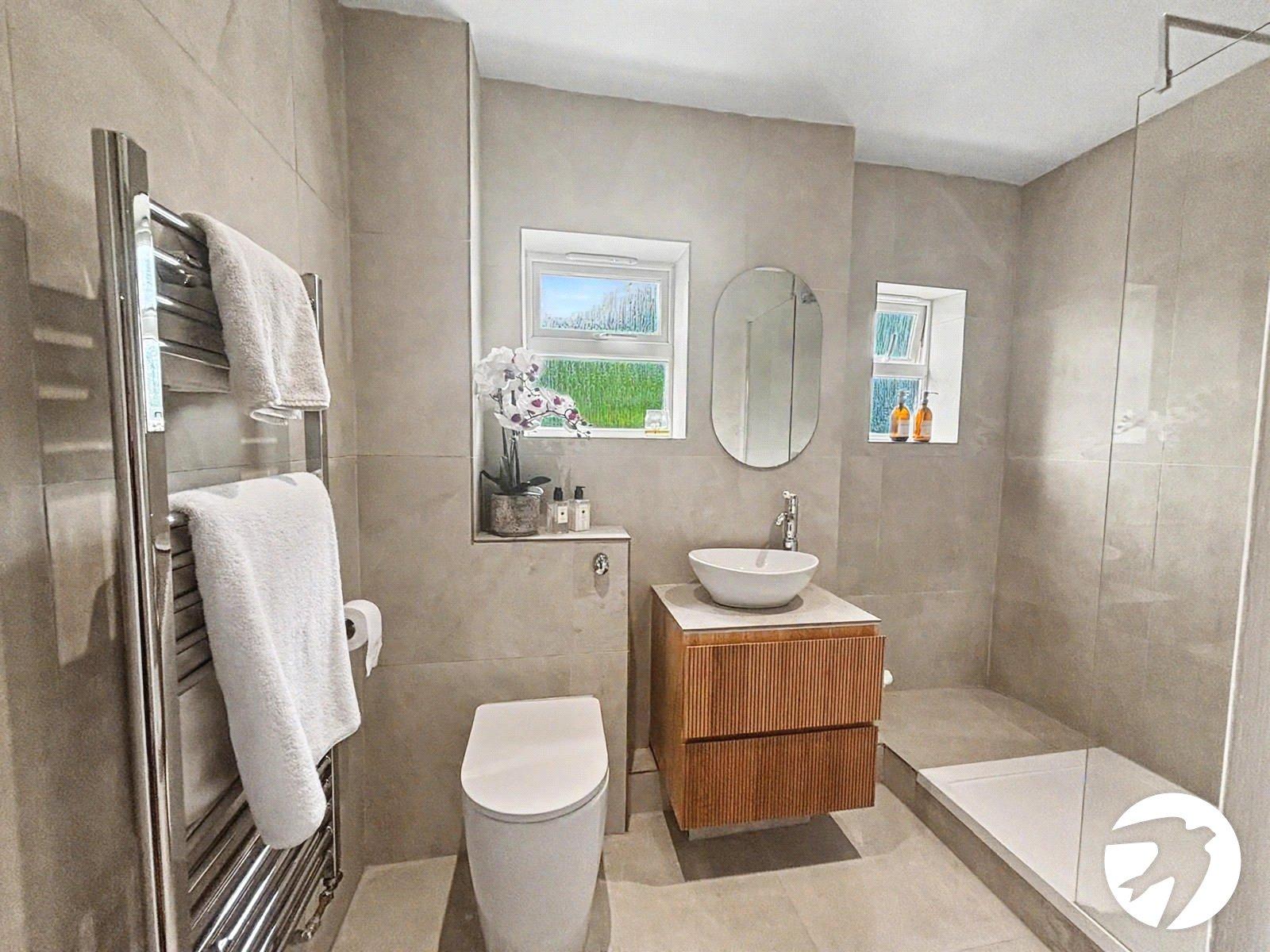 2 bedroom property to rent in Dartford | Robinson Jackson