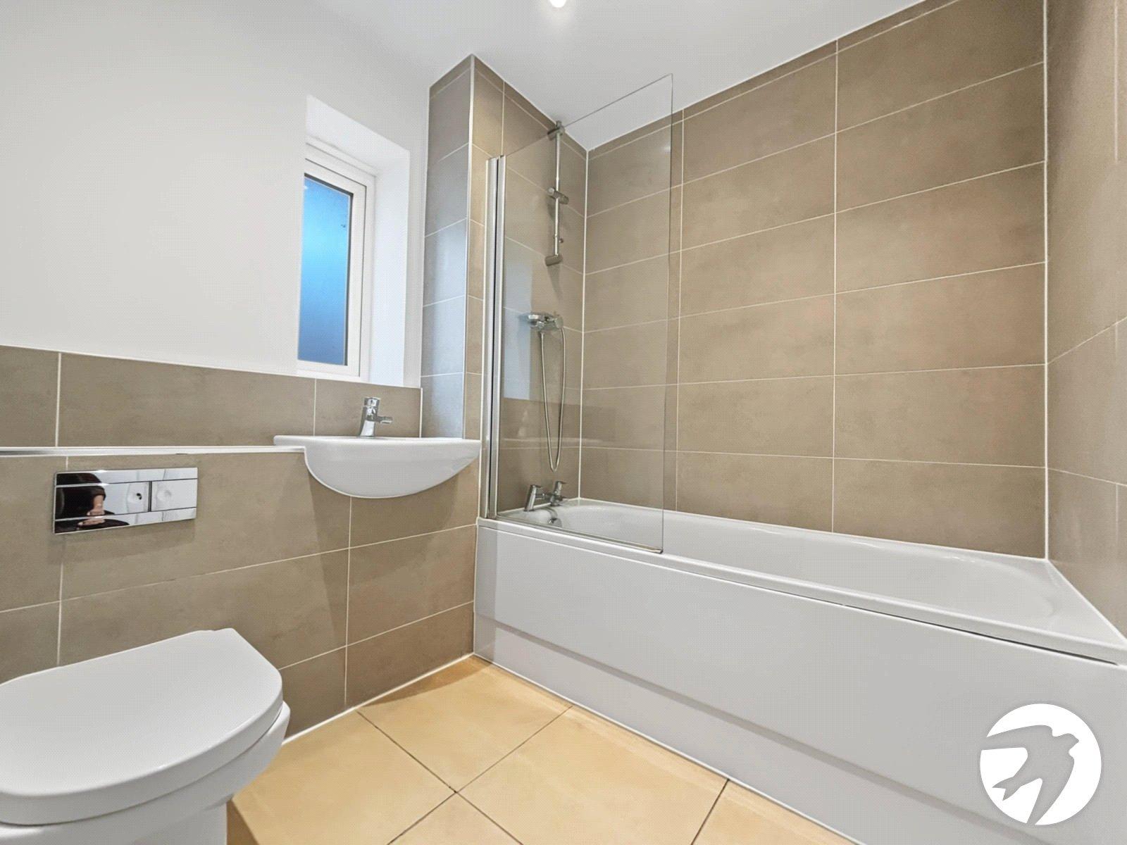3 bedroom house to rent in Dartford | Robinson Jackson