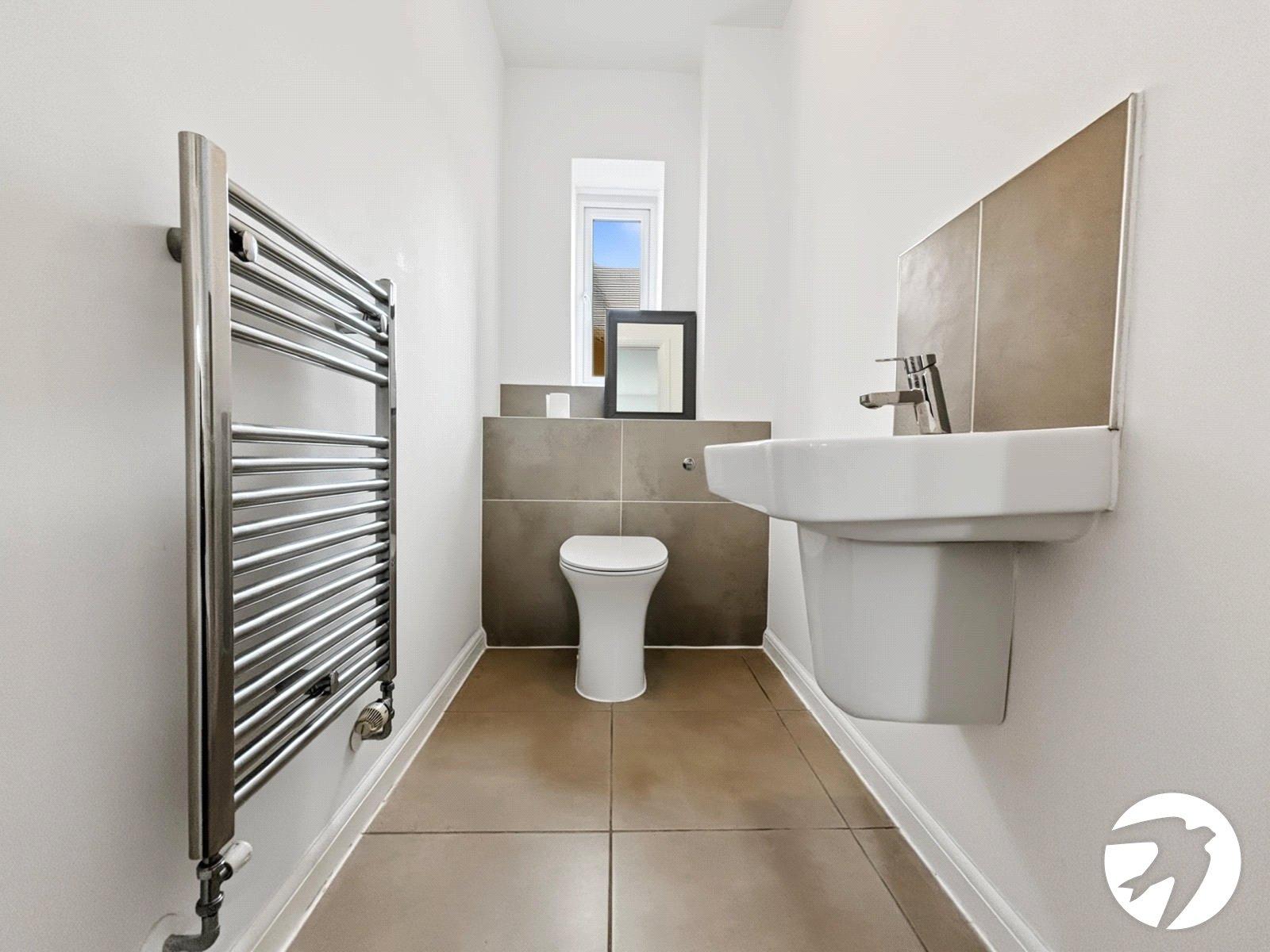 3 bedroom house to rent in Dartford | Robinson Jackson