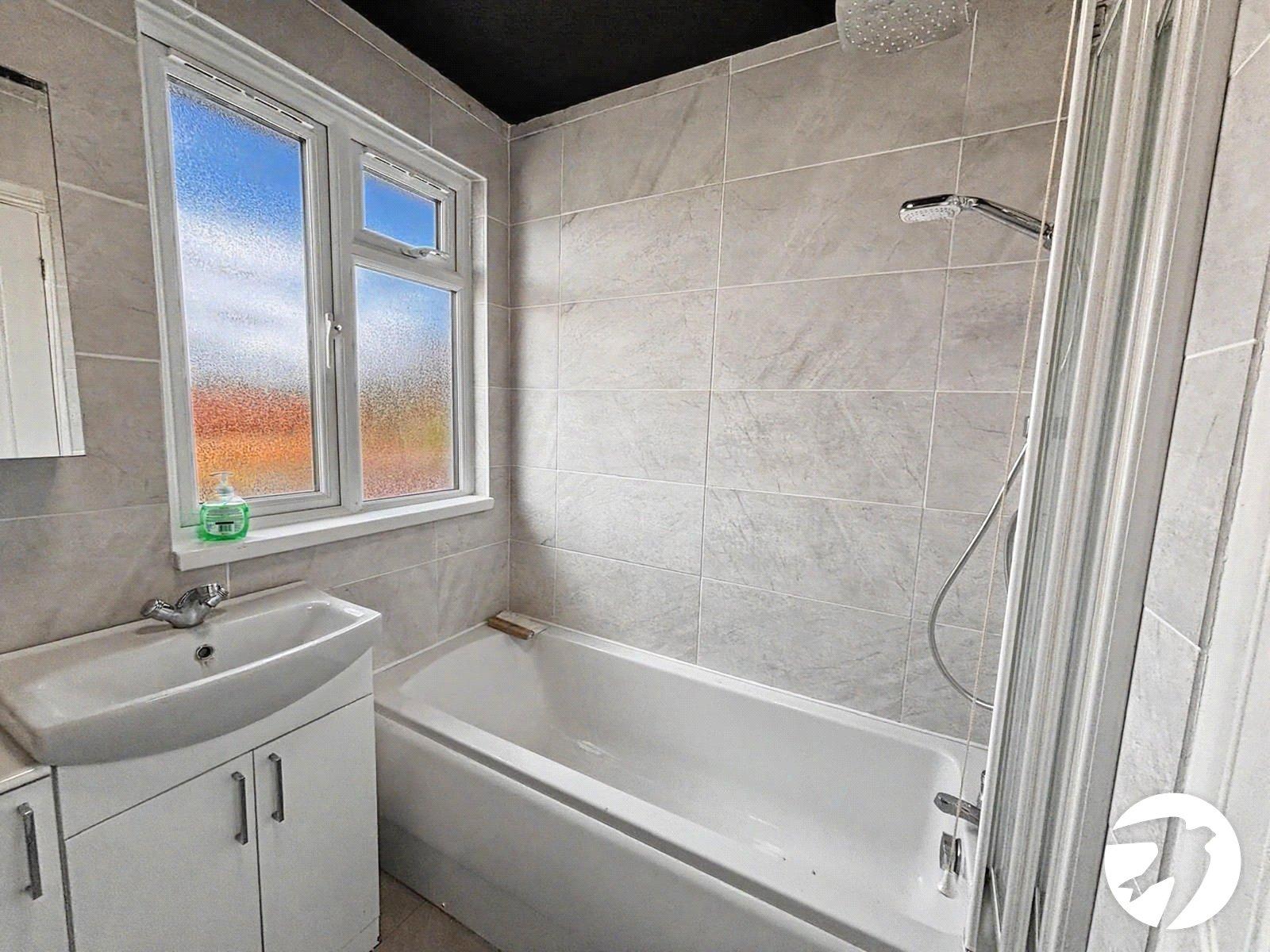 3 bedroom house to rent in Erith | Robinson Jackson