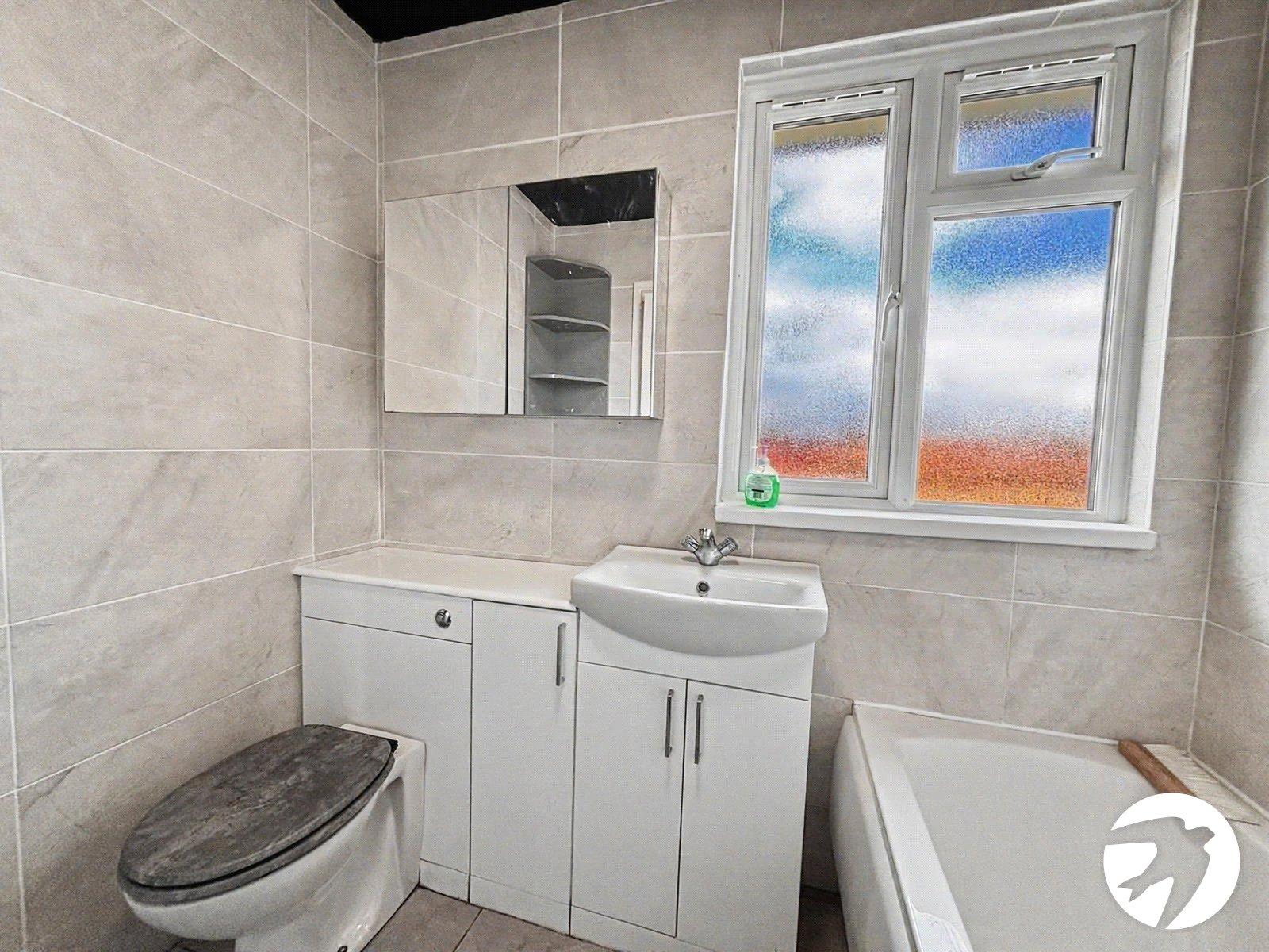 3 bedroom house to rent in Erith | Robinson Jackson