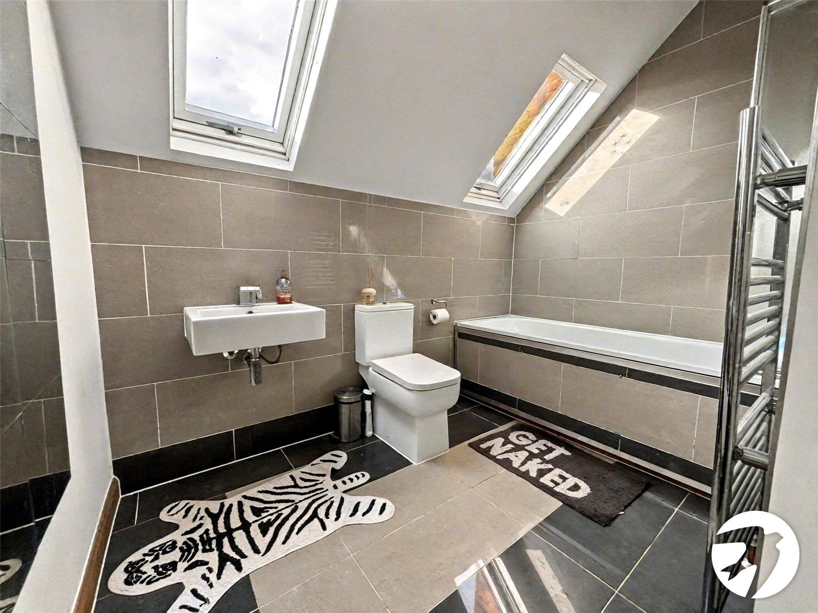 2 bedroom property to rent in Bexley | Robinson Jackson
