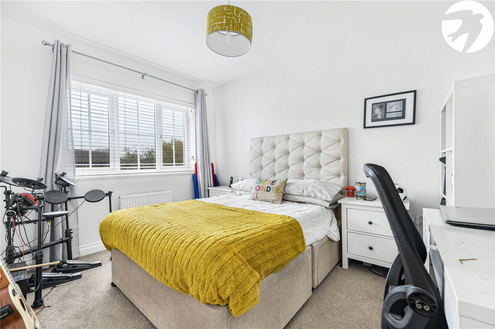 4 bedroom house to rent in Dartford | Robinson Jackson