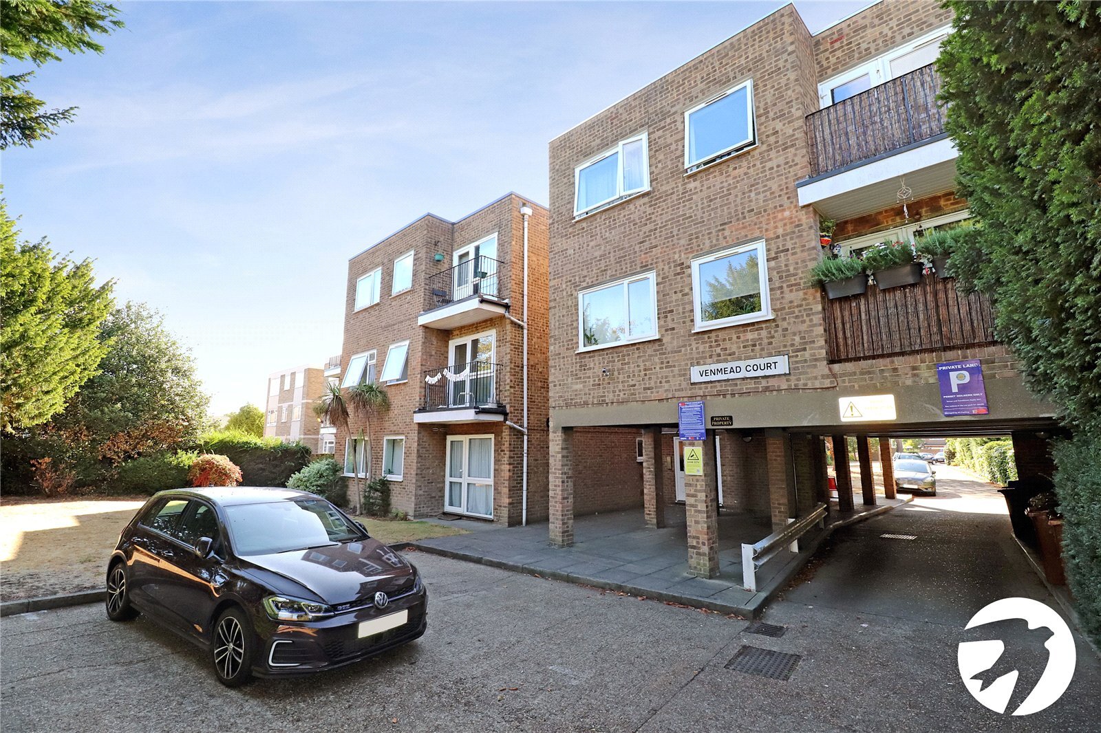 2 bedroom property for sale in  | Robinson Jackson