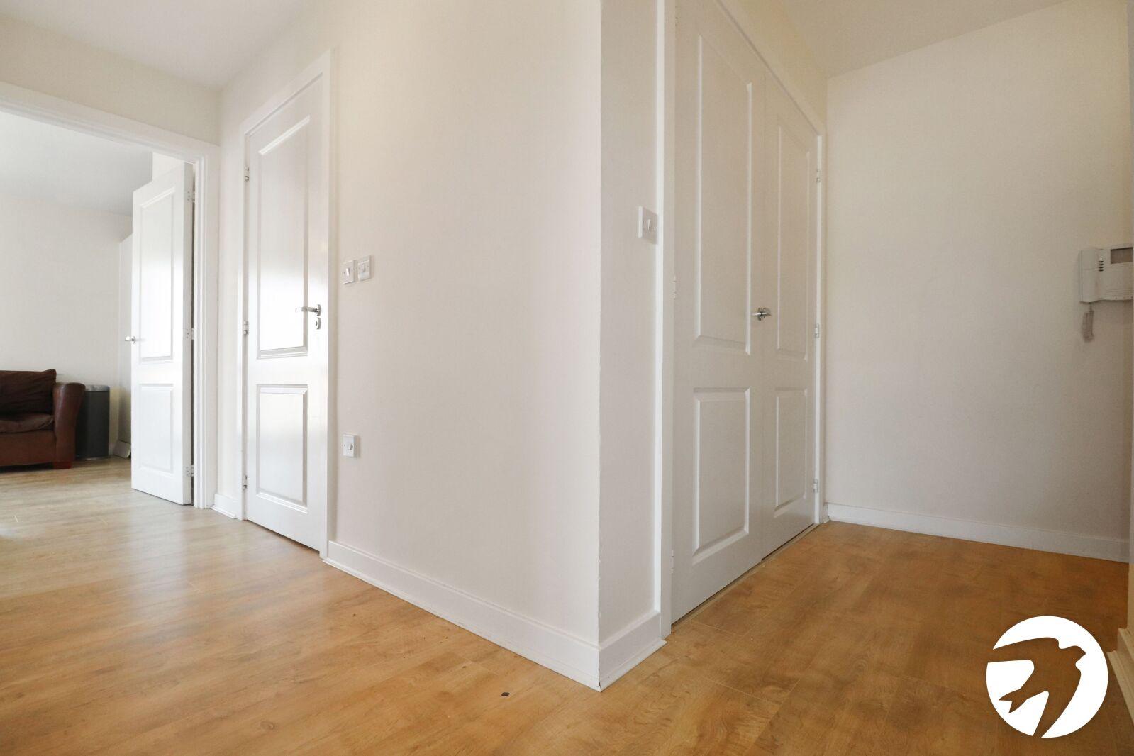 2 bedroom property for sale in Belvedere | Robinson Jackson