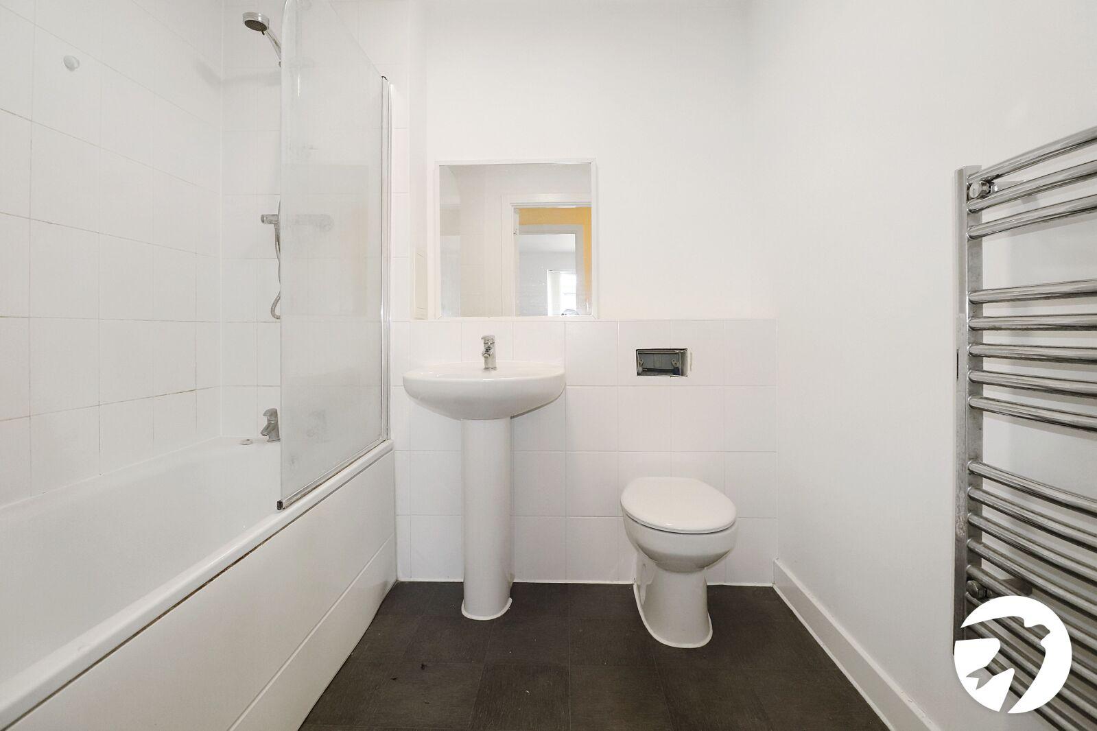 2 bedroom property for sale in Belvedere | Robinson Jackson
