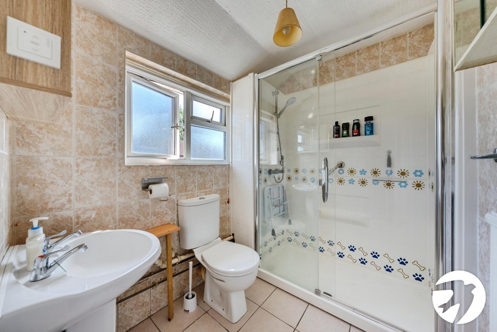 2 bedroom house for sale in London | Robinson Jackson