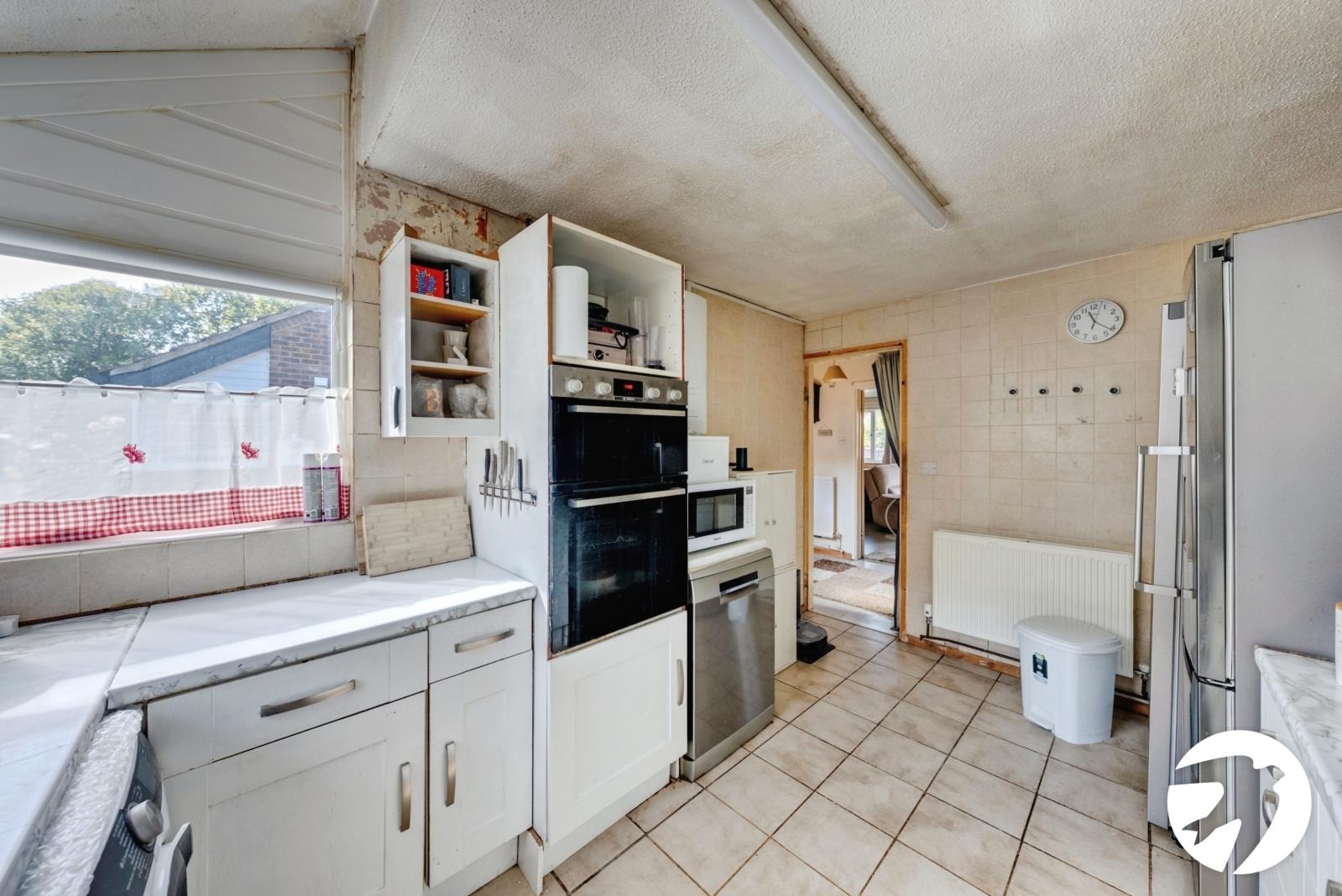 2 bedroom house for sale in London | Robinson Jackson
