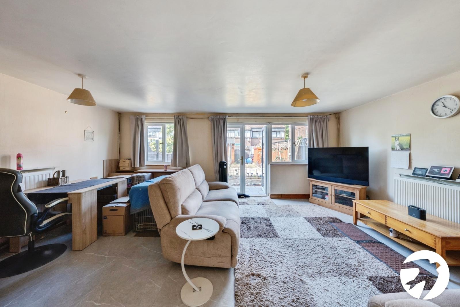 2 bedroom house for sale in London | Robinson Jackson