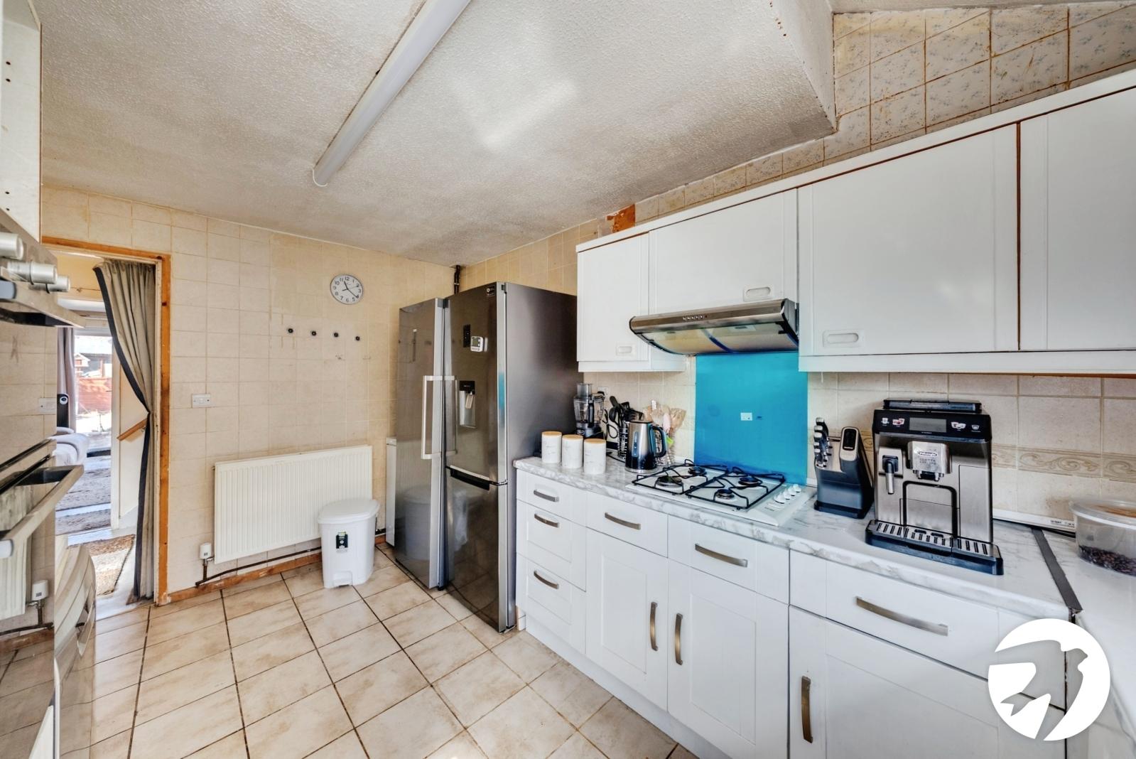2 bedroom house for sale in London | Robinson Jackson