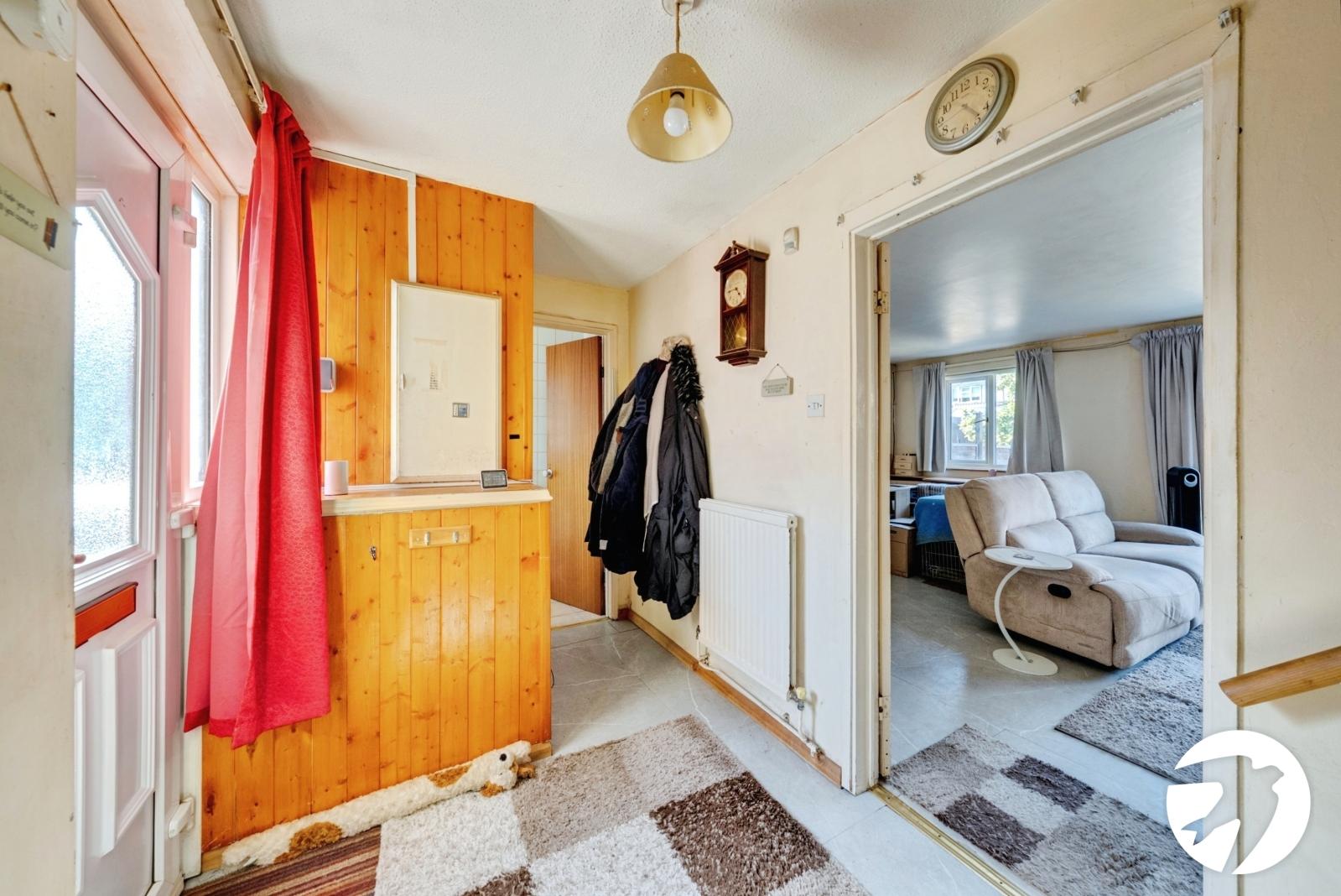 2 bedroom house for sale in London | Robinson Jackson