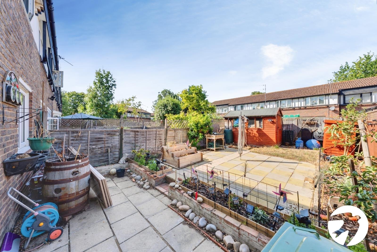 2 bedroom house for sale in London | Robinson Jackson