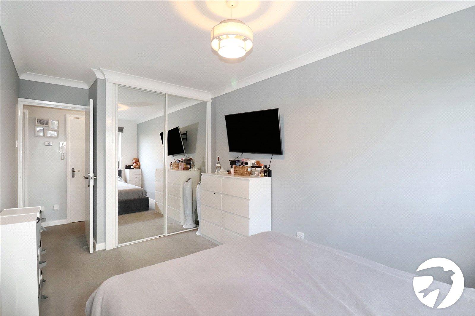 2 bedroom property for sale in Belvedere | Robinson Jackson