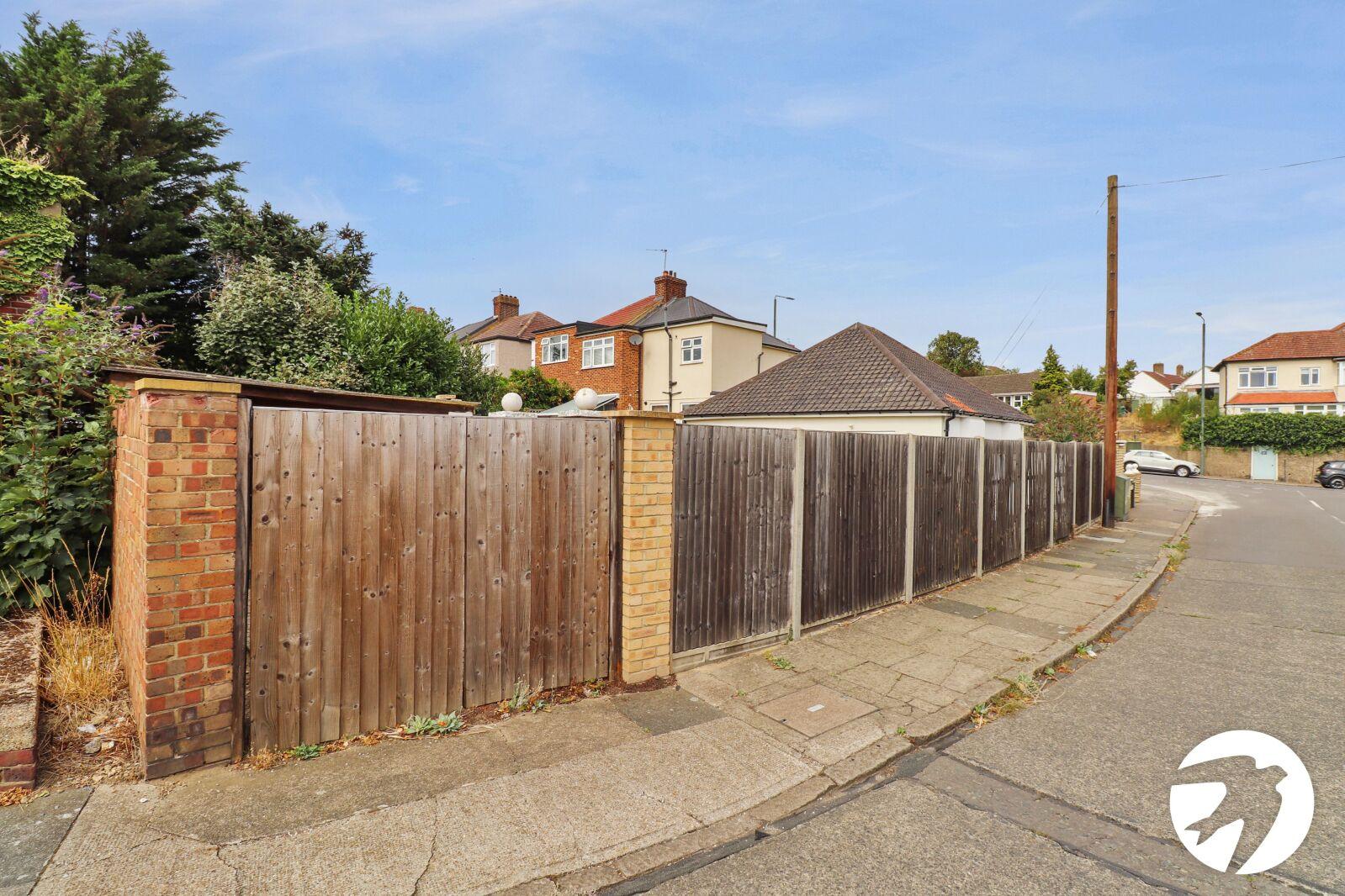 3 bedroom bungalow for sale in Belvedere | Robinson Jackson