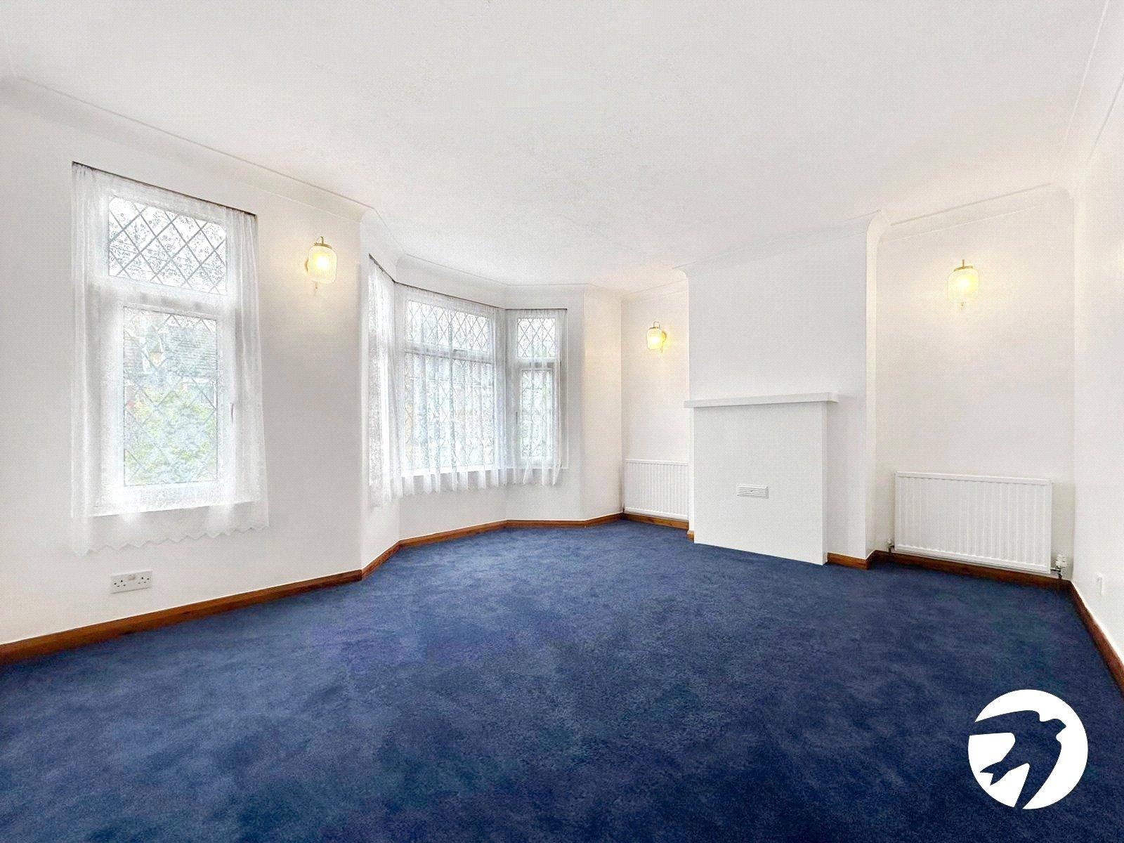 3 bedroom house for sale in London | Robinson Jackson