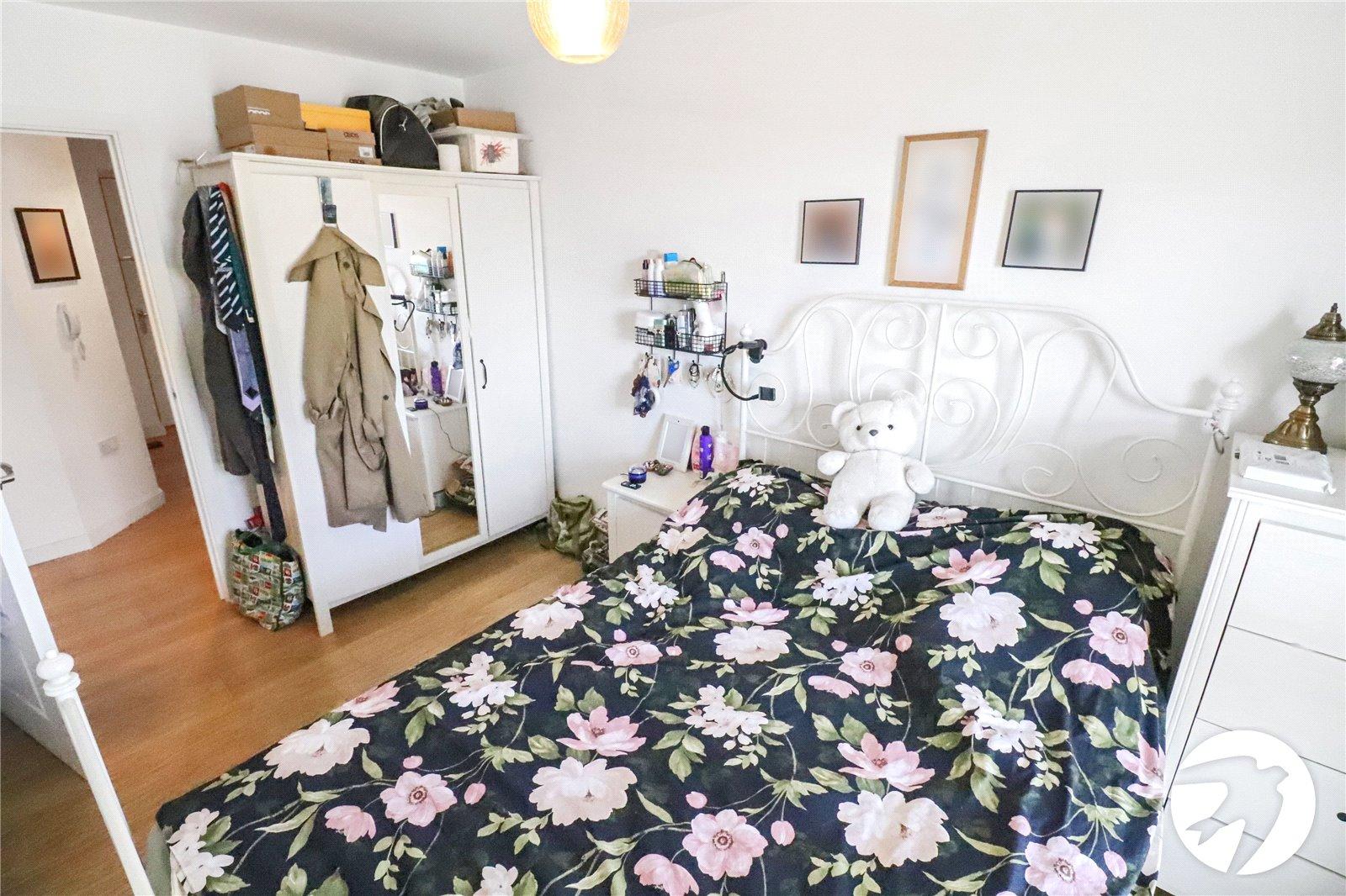 2 bedroom property for sale in Belvedere | Robinson Jackson