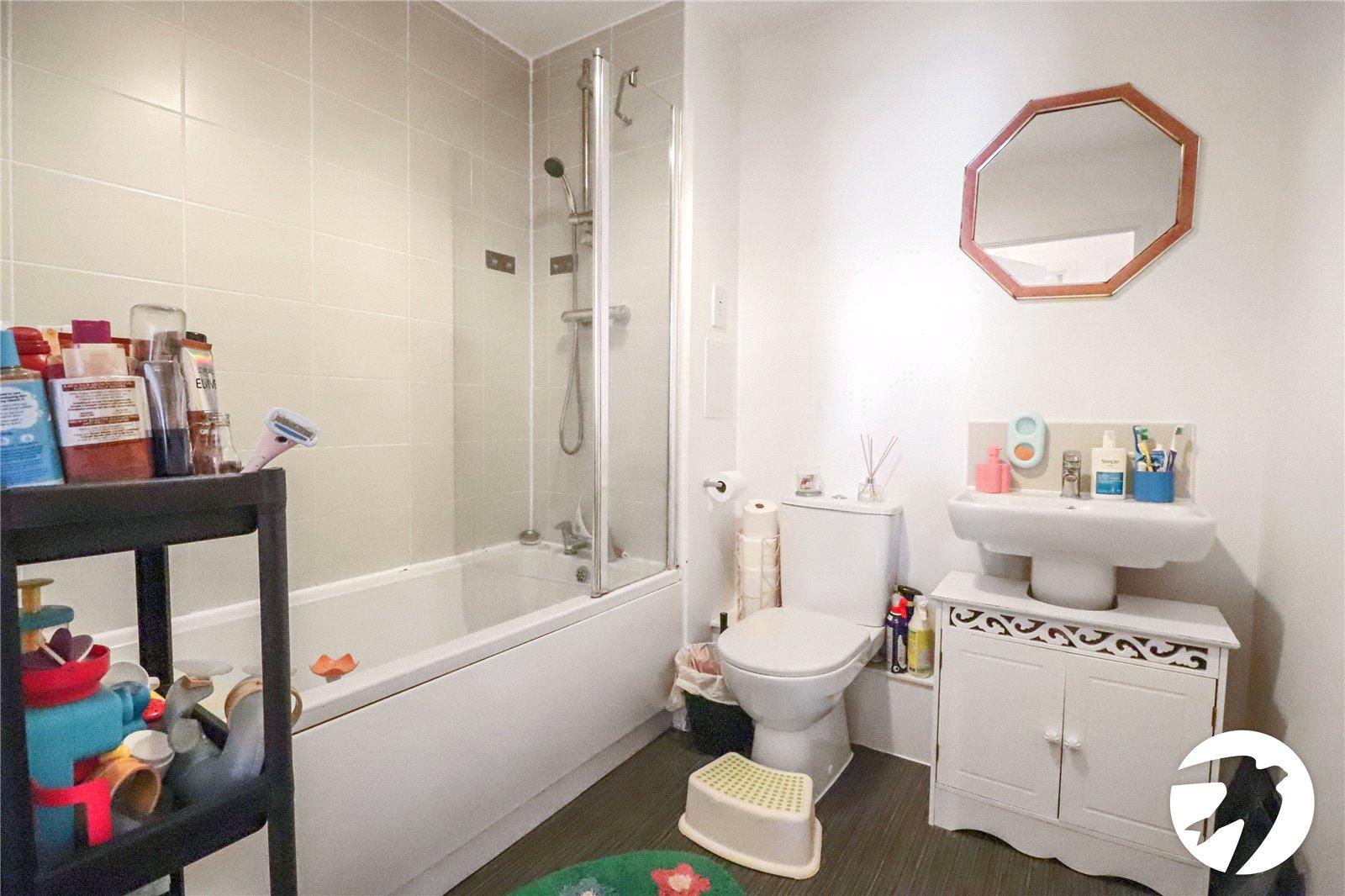 2 bedroom property for sale in Belvedere | Robinson Jackson
