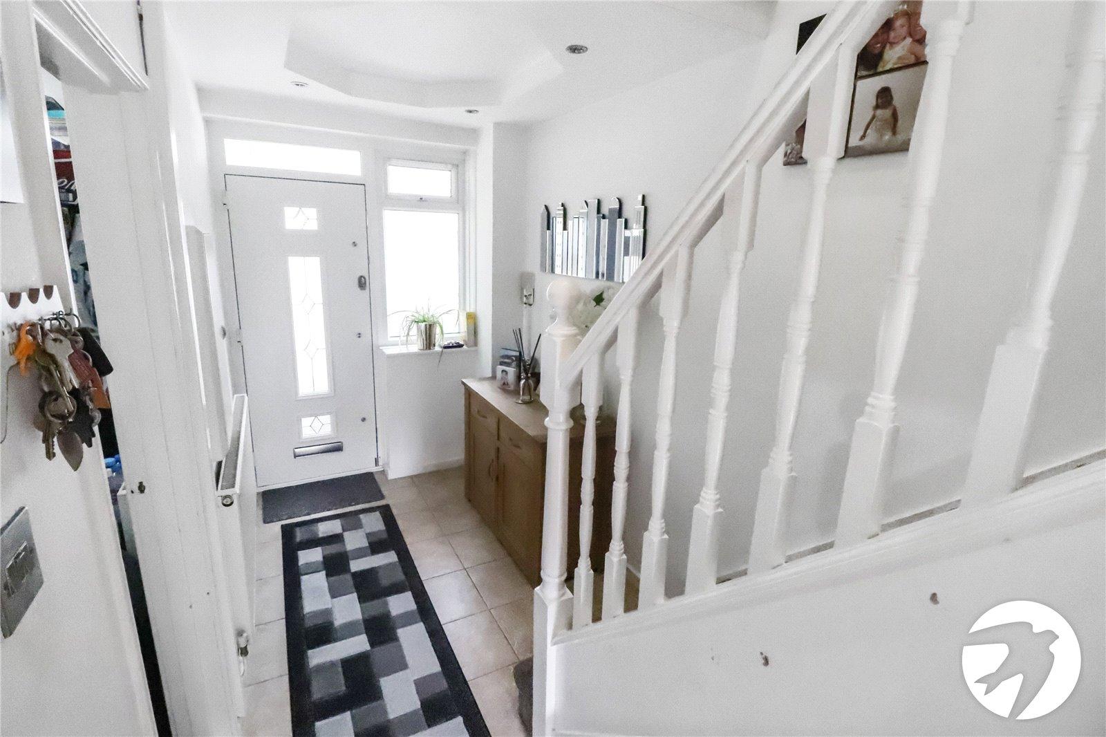3 bedroom house for sale in London | Robinson Jackson