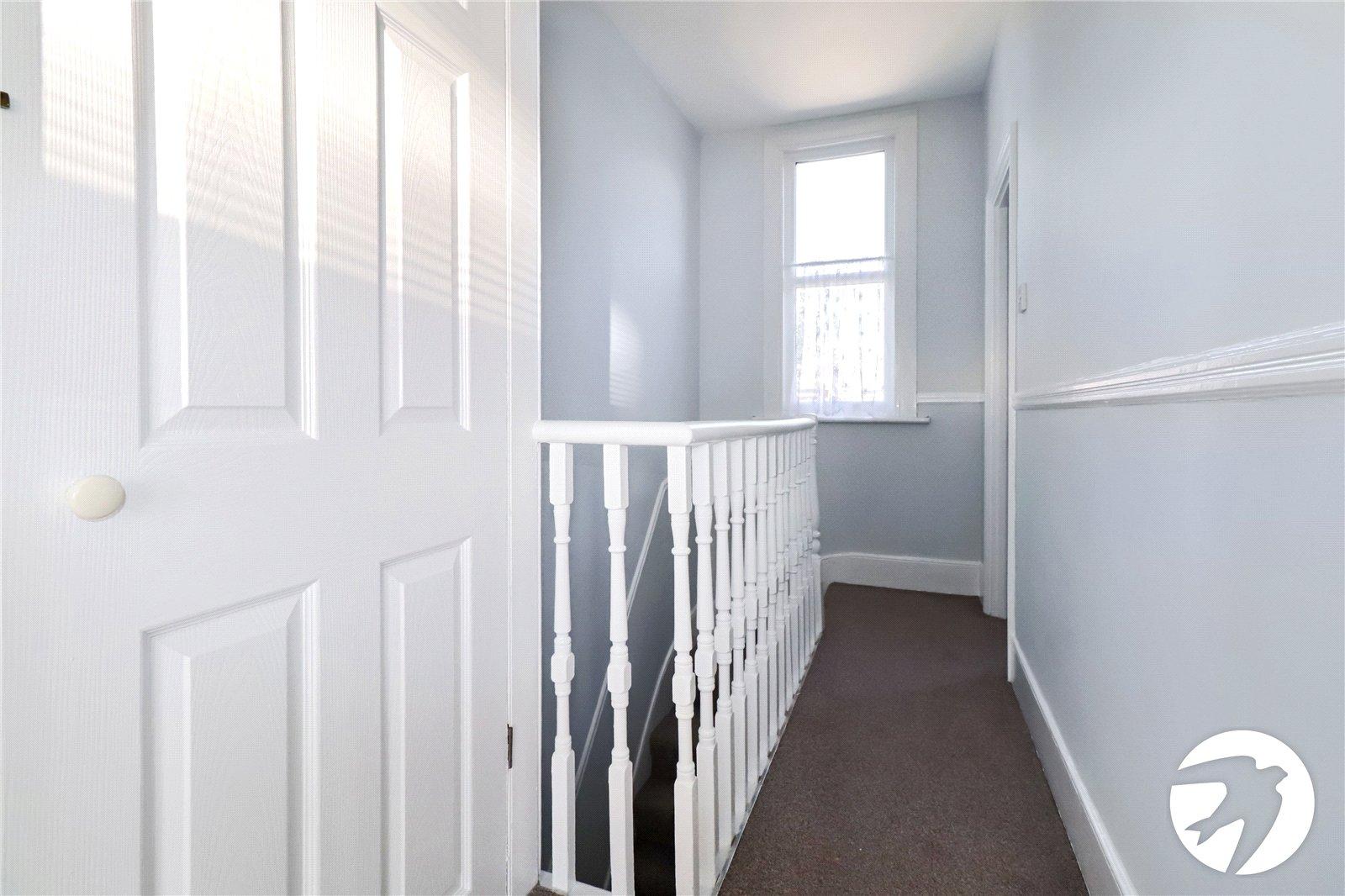 2 bedroom house for sale in London | Robinson Jackson