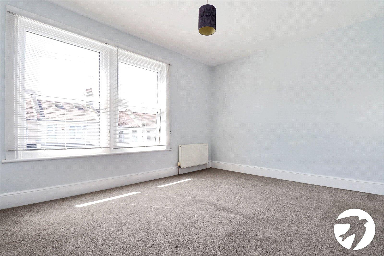 2 bedroom house for sale in London | Robinson Jackson