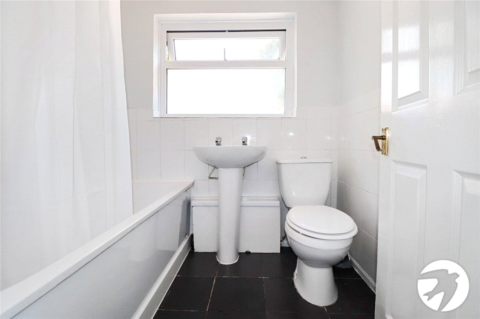 2 bedroom house for sale in London | Robinson Jackson