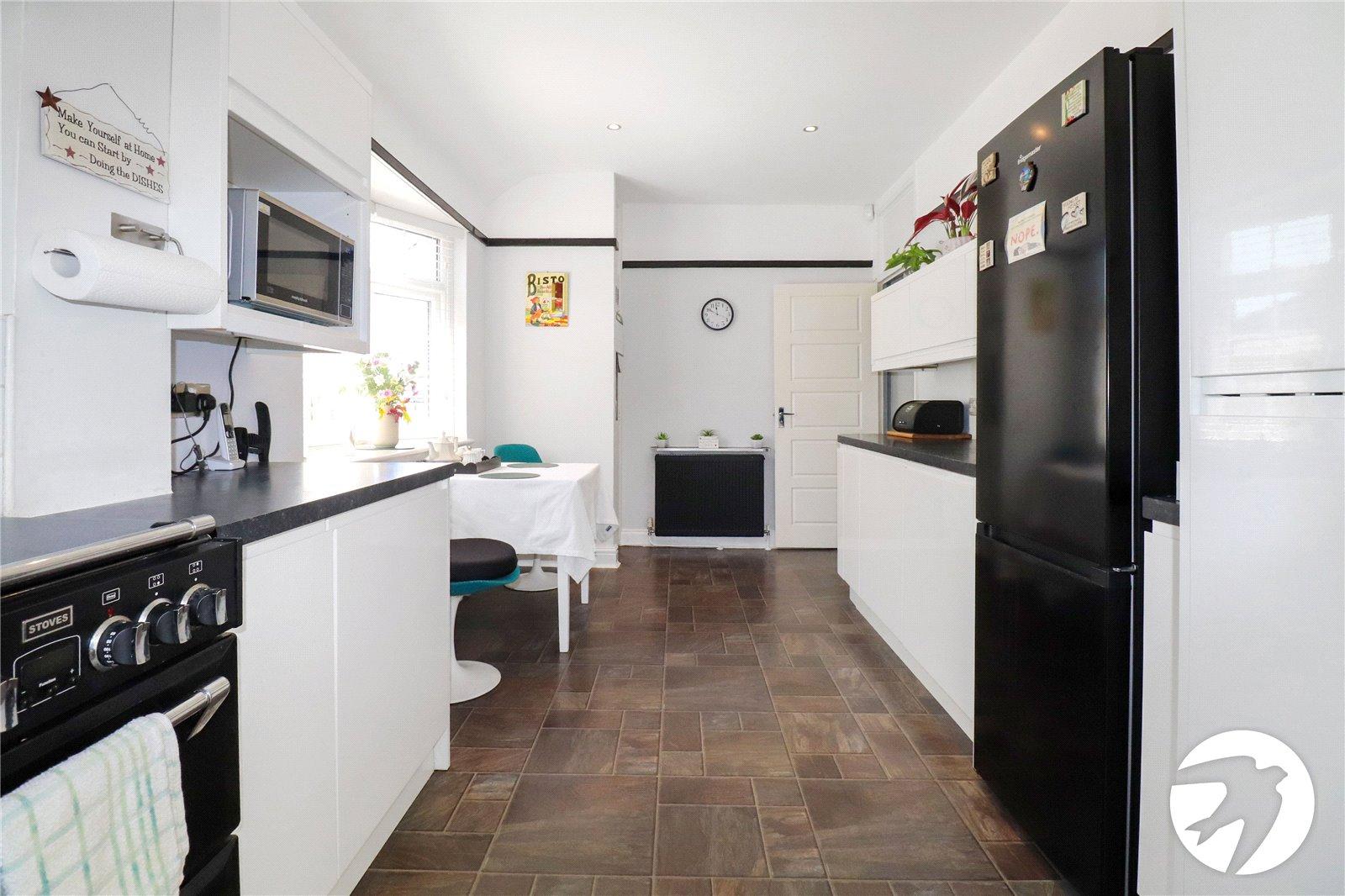 2 bedroom bungalow for sale in Bexleyheath | Robinson Jackson