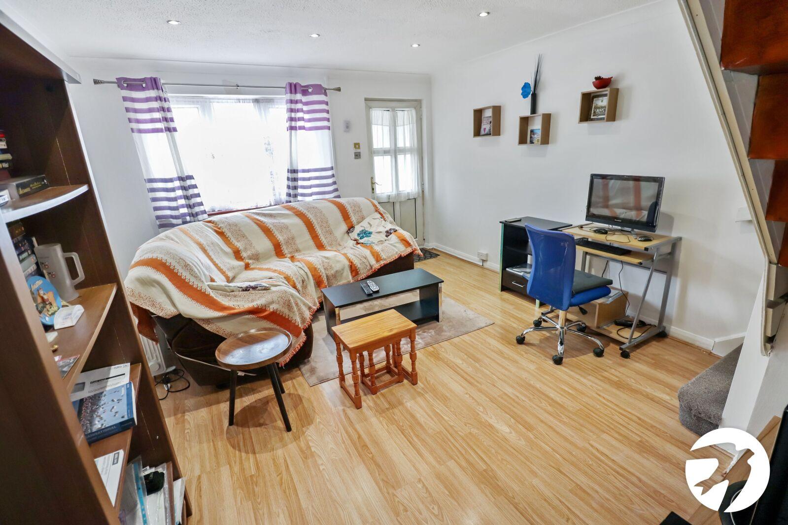 2 bedroom house for sale in London | Robinson Jackson