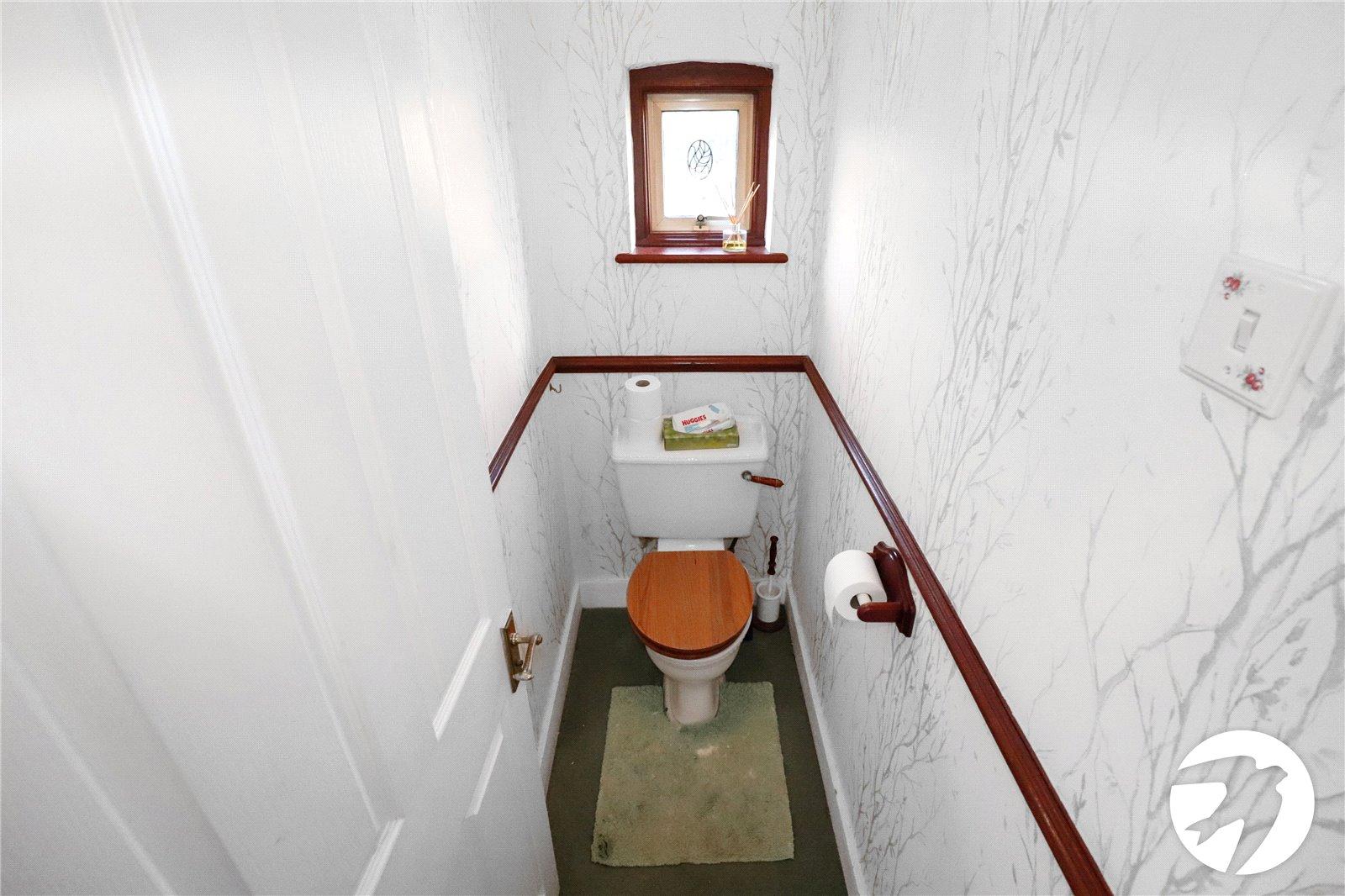 3 bedroom house for sale in London | Robinson Jackson