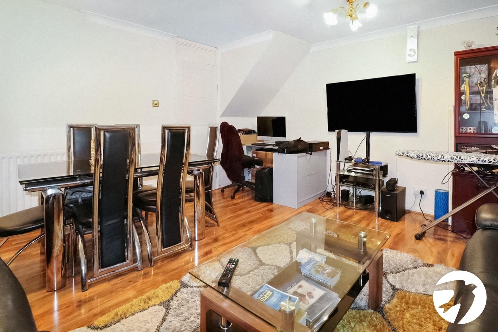 3 bedroom property for sale in Belvedere | Robinson Jackson