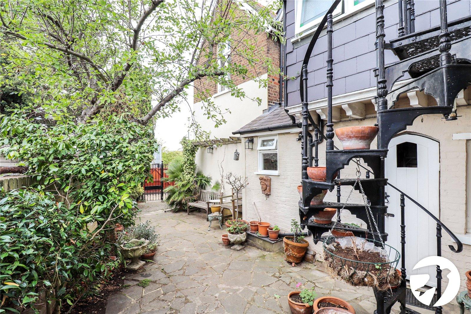 4 bedroom house for sale in Belvedere | Robinson Jackson