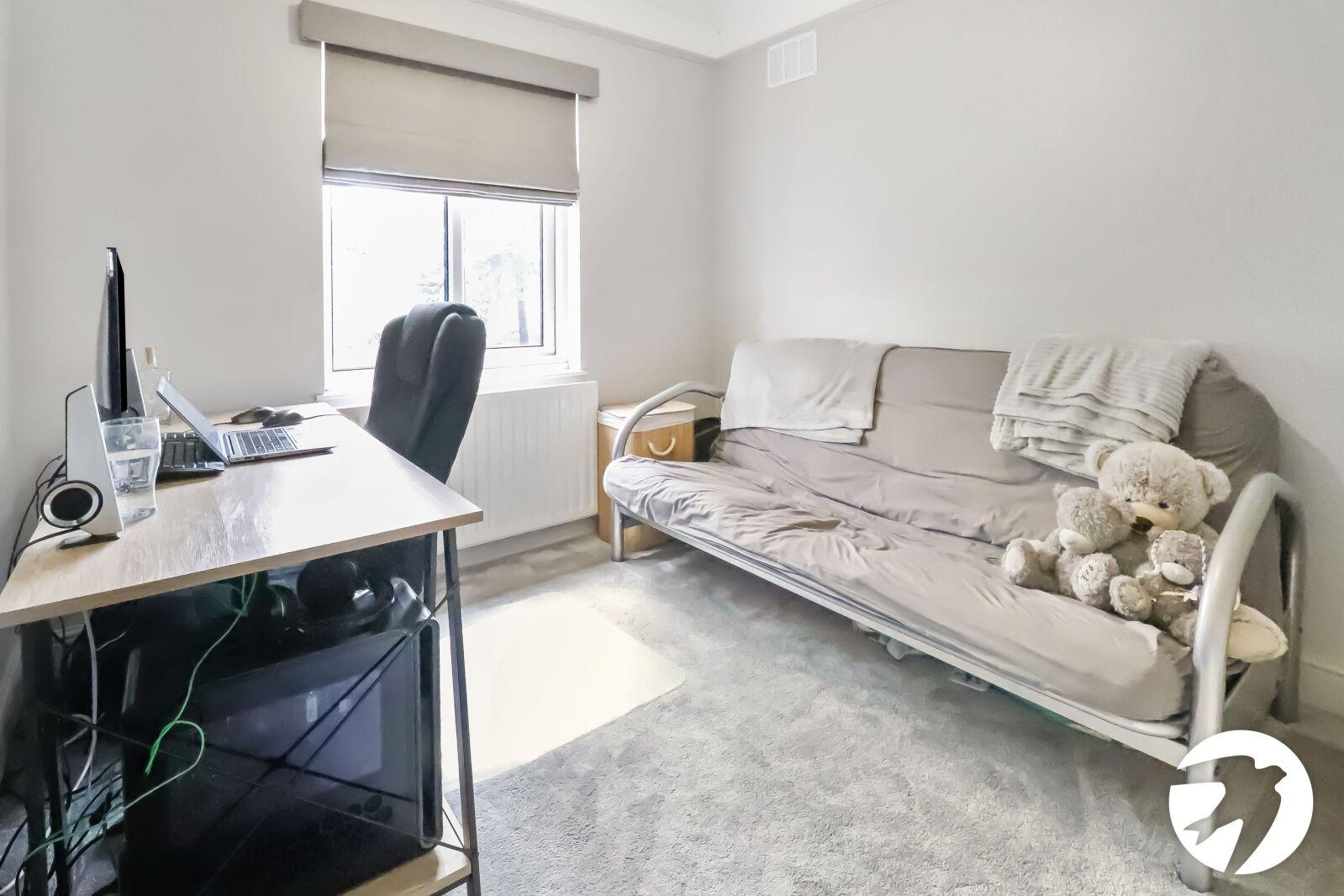 3 bedroom house for sale in London | Robinson Jackson