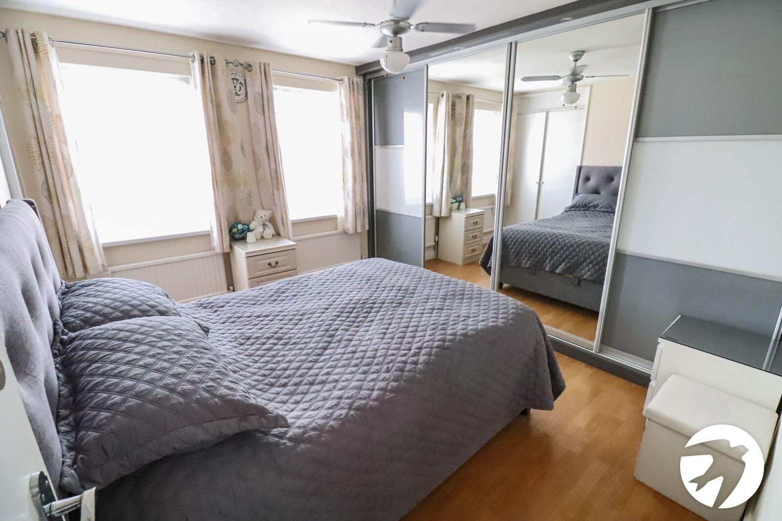 3 bedroom property for sale in Erith | Robinson Jackson