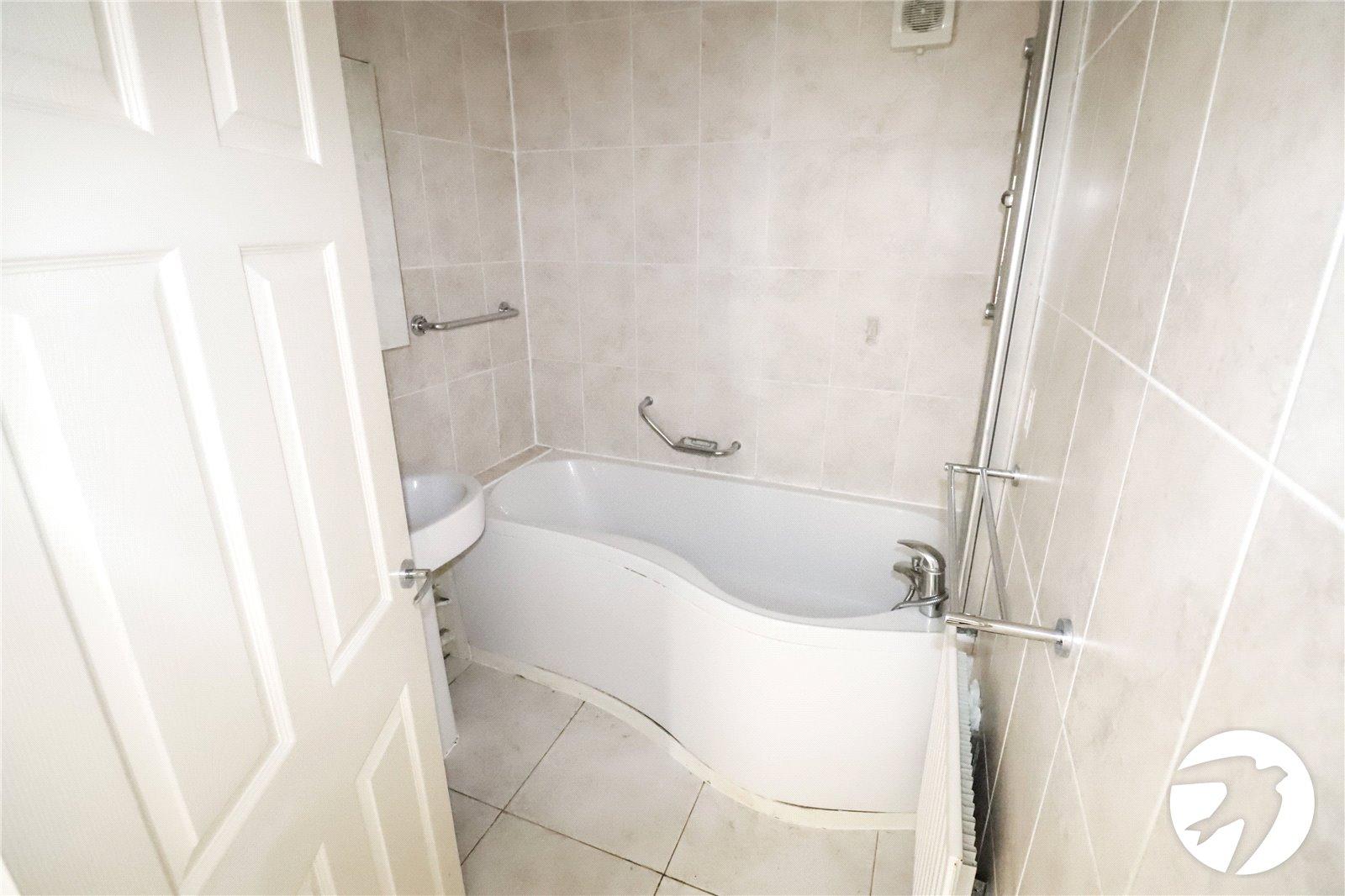 2 bedroom property for sale in Belvedere | Robinson Jackson