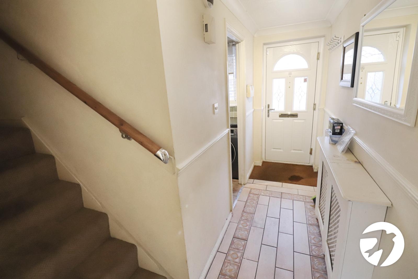 2 bedroom house for sale in London | Robinson Jackson