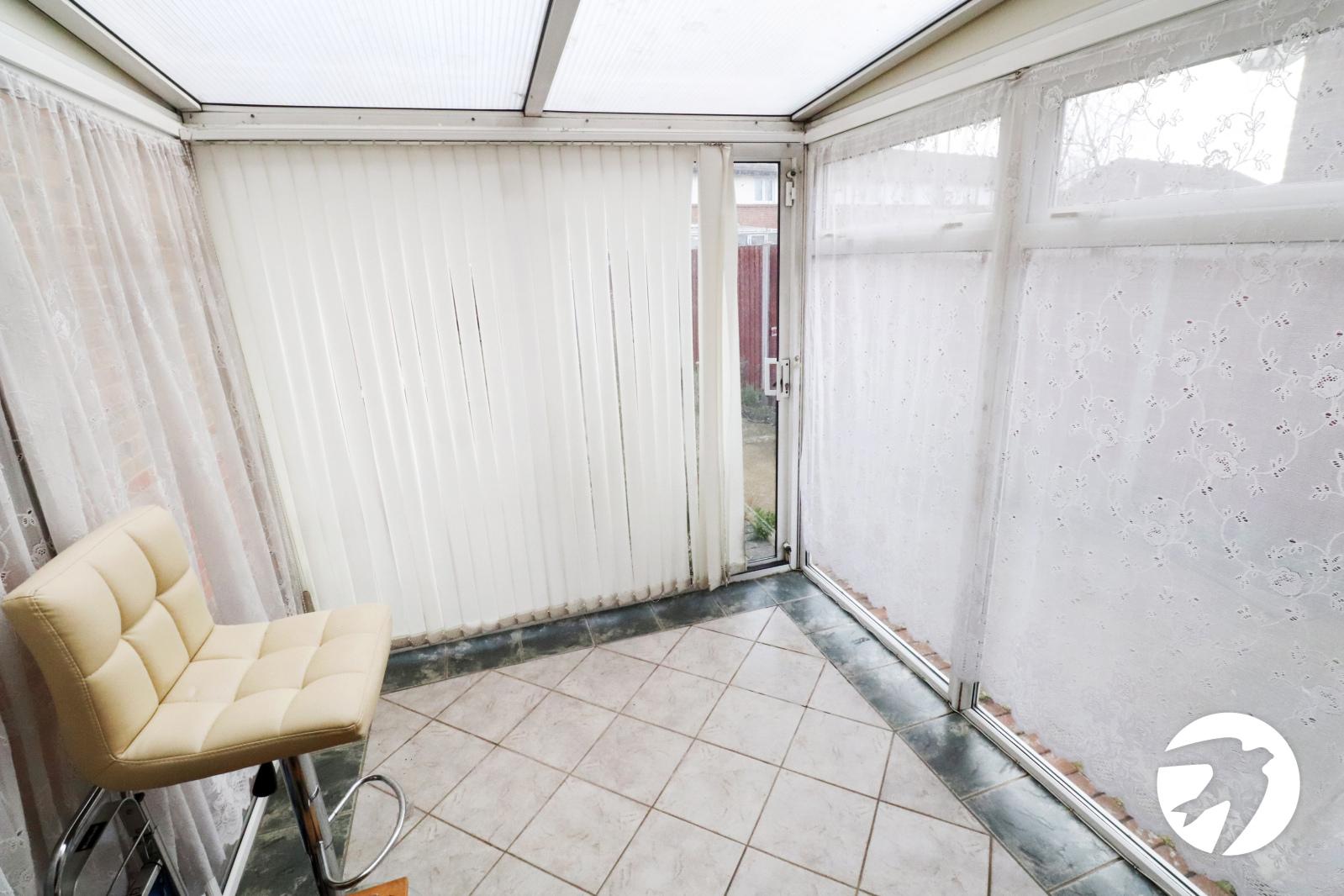 2 bedroom house for sale in London | Robinson Jackson