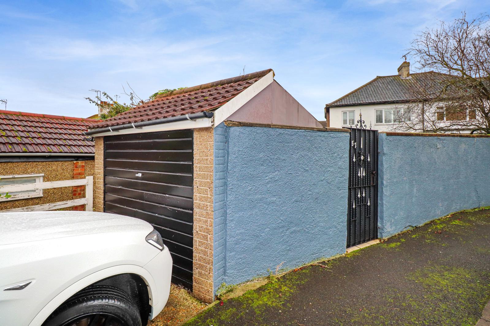 3 bedroom house for sale in Belvedere | Robinson Jackson