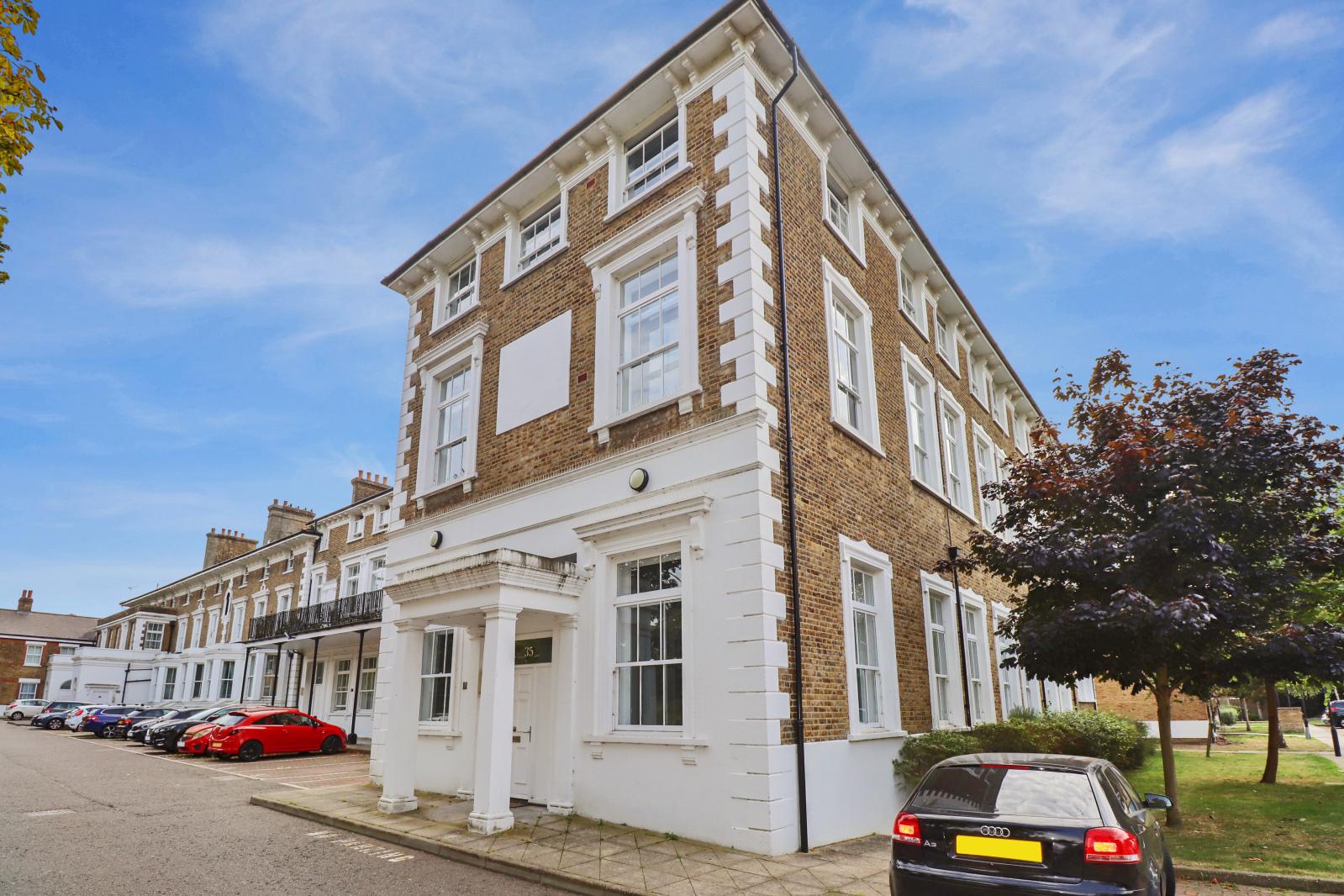 1 bedroom property for sale in London | Robinson Jackson