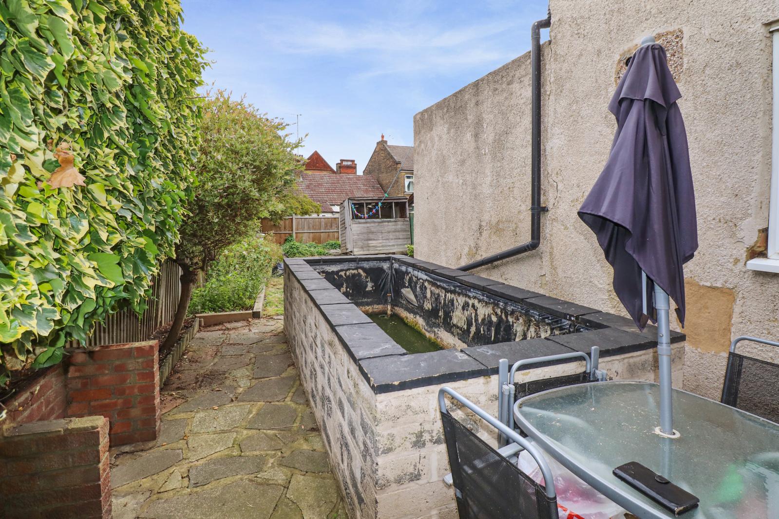 3 bedroom house for sale in Belvedere | Robinson Jackson