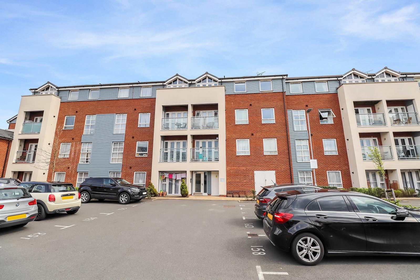 2 bedroom property for sale in Belvedere | Robinson Jackson