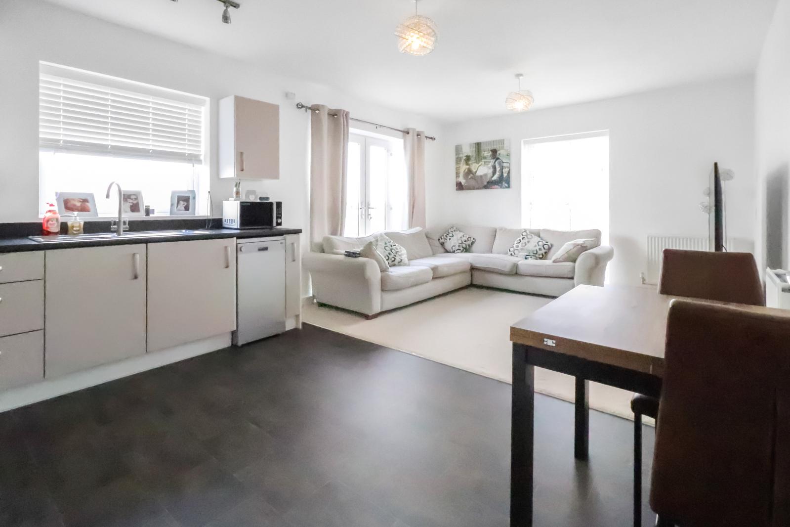 2 bedroom property for sale in Belvedere | Robinson Jackson