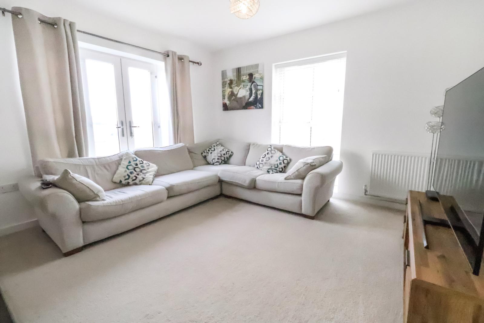 2 bedroom property for sale in Belvedere | Robinson Jackson