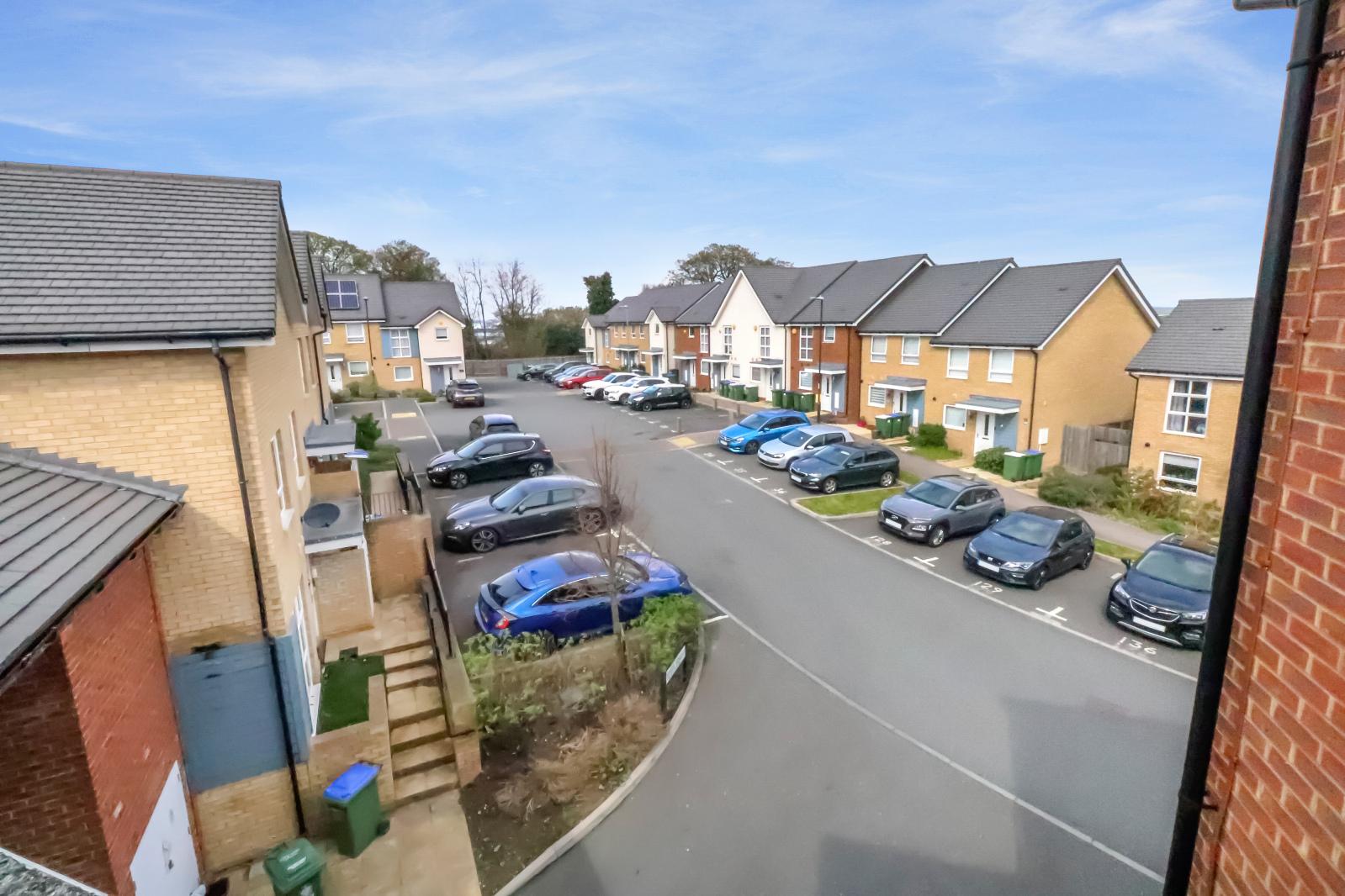2 bedroom property for sale in Belvedere | Robinson Jackson