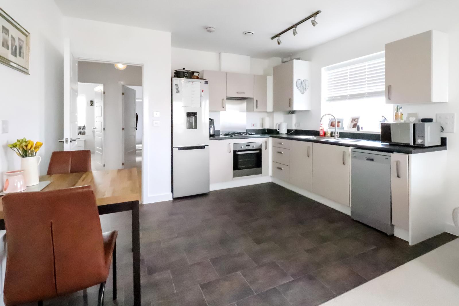 2 bedroom property for sale in Belvedere | Robinson Jackson