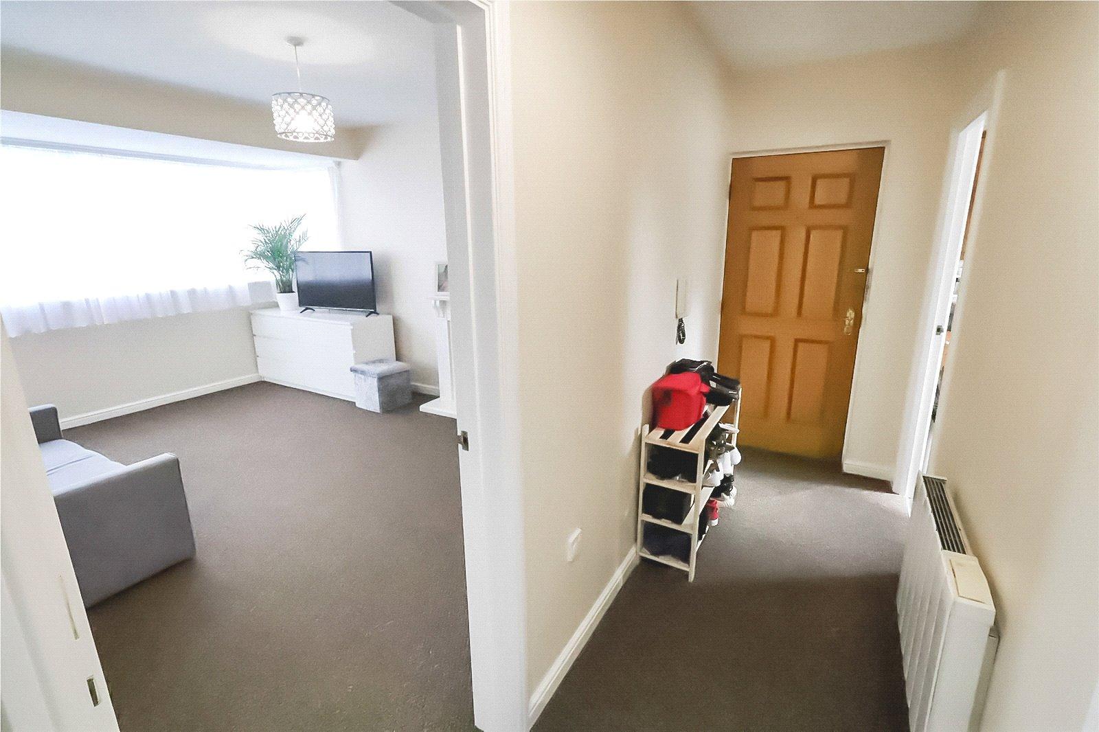 2 bedroom property for sale in London | Robinson Jackson