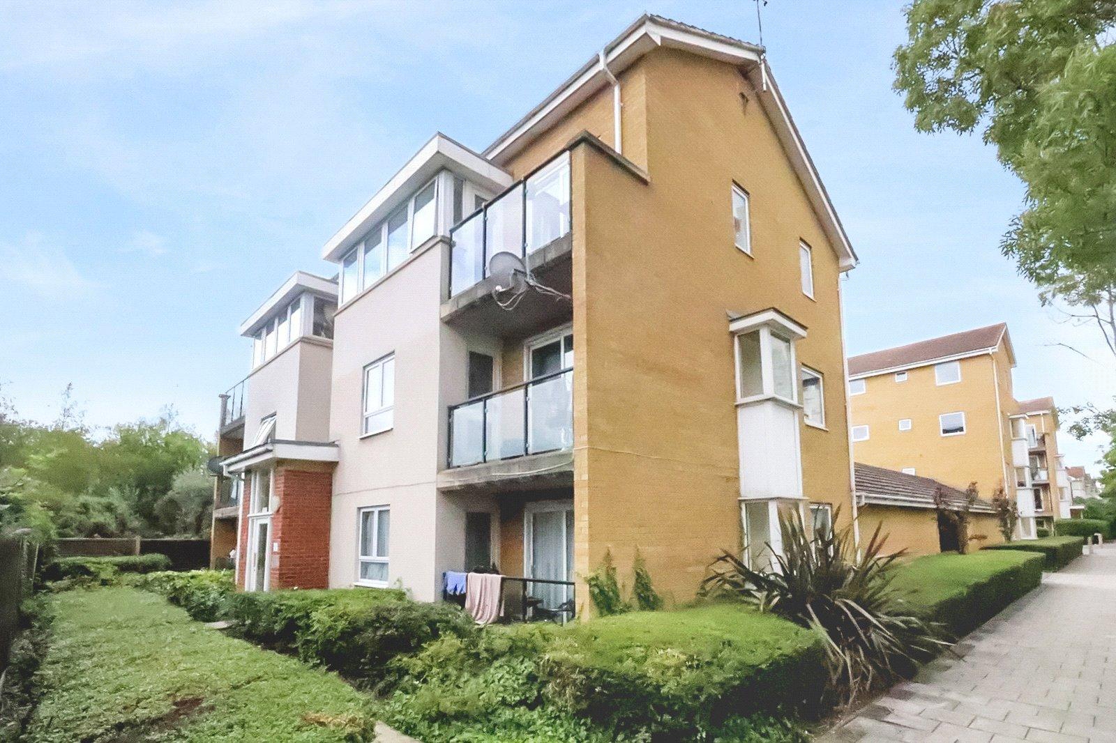 2 bedroom property for sale in London | Robinson Jackson